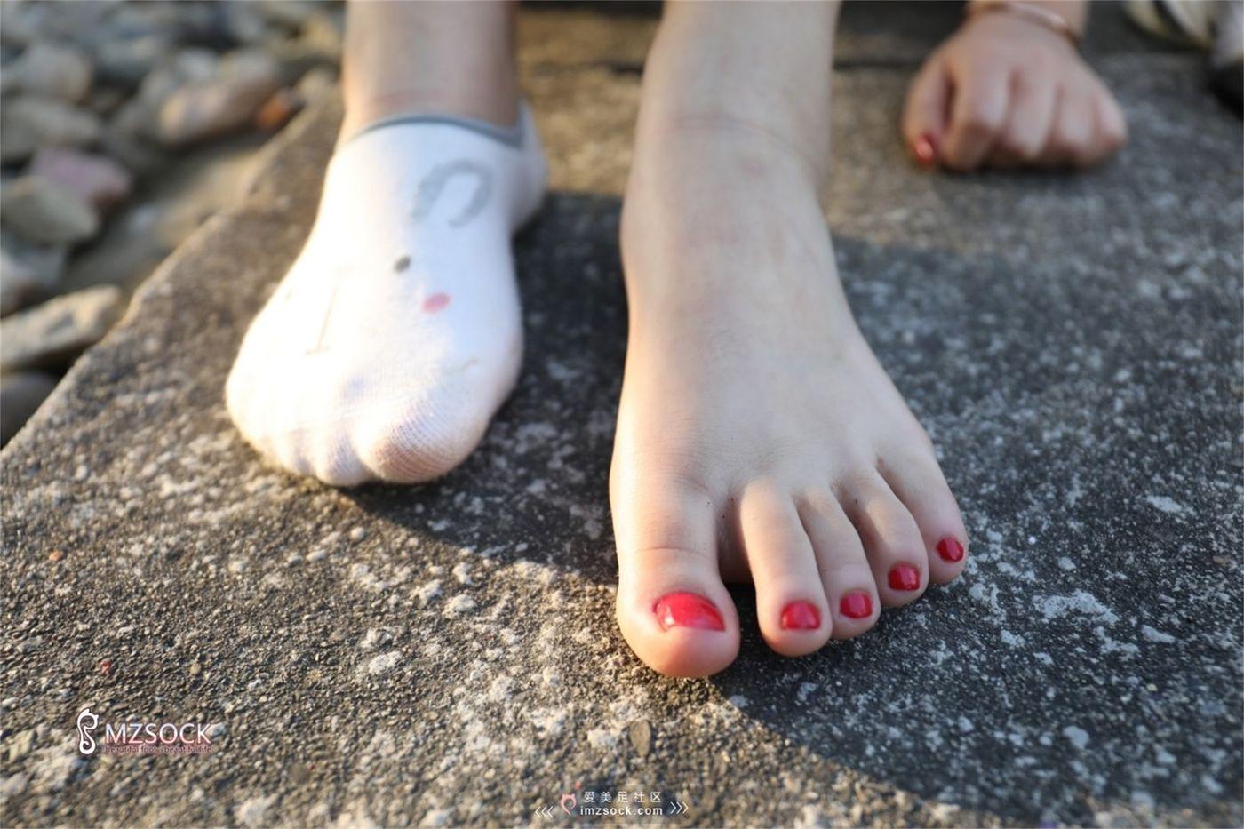 [MZSOCK]爱美足 NO.072 Ella![107P]插图2