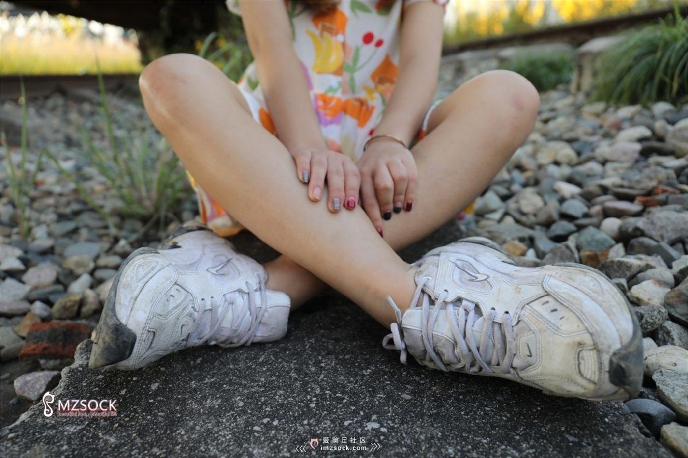 [MZSOCK]爱美足 NO.072 Ella![107P]插图3