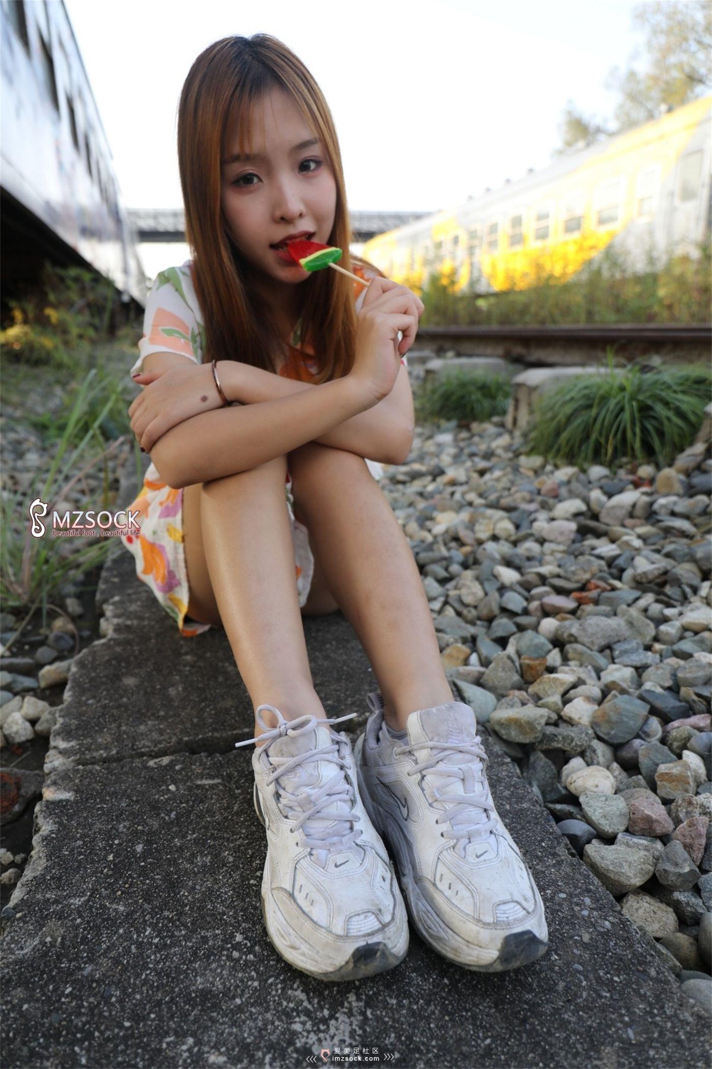 [MZSOCK]爱美足 NO.072 Ella![107P]插图1