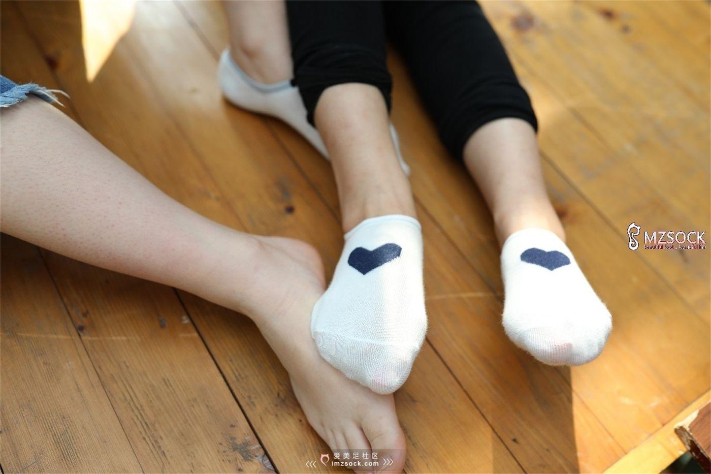 [MZSOCK]爱美足 NO.003 肖弧&佳妹[132P]插图1