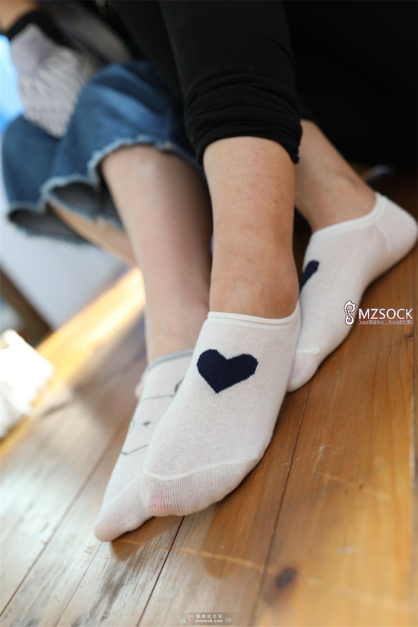 [MZSOCK]爱美足 NO.003 肖弧&佳妹[132P]插图1