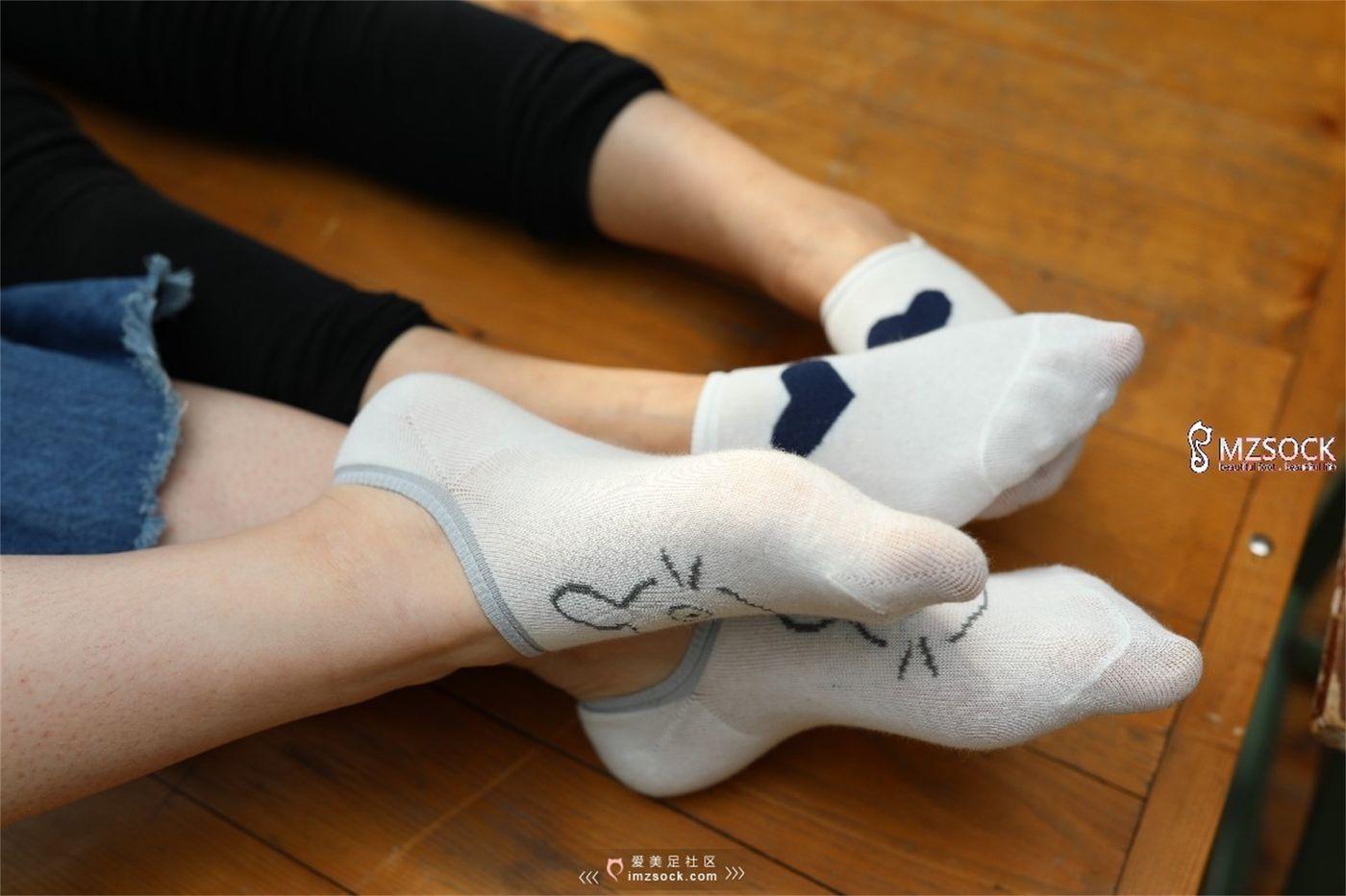 [MZSOCK]爱美足 NO.003 肖弧&佳妹[132P]插图1