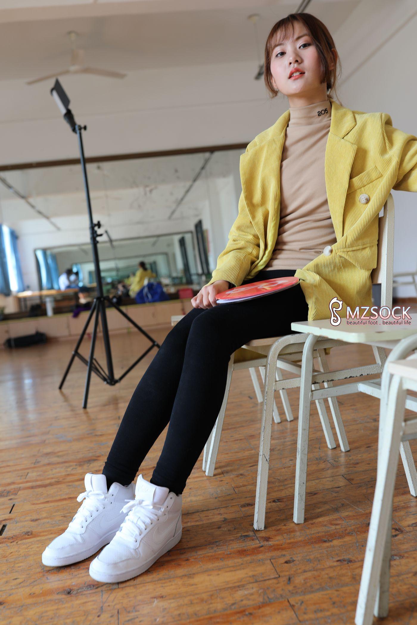 [MZSOCK]爱美足 NO.002 佳妹[132P]插图3