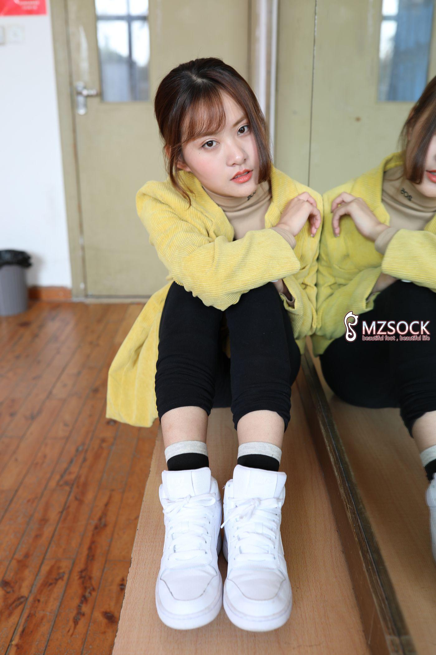 [MZSOCK]爱美足 NO.002 佳妹[132P]插图5