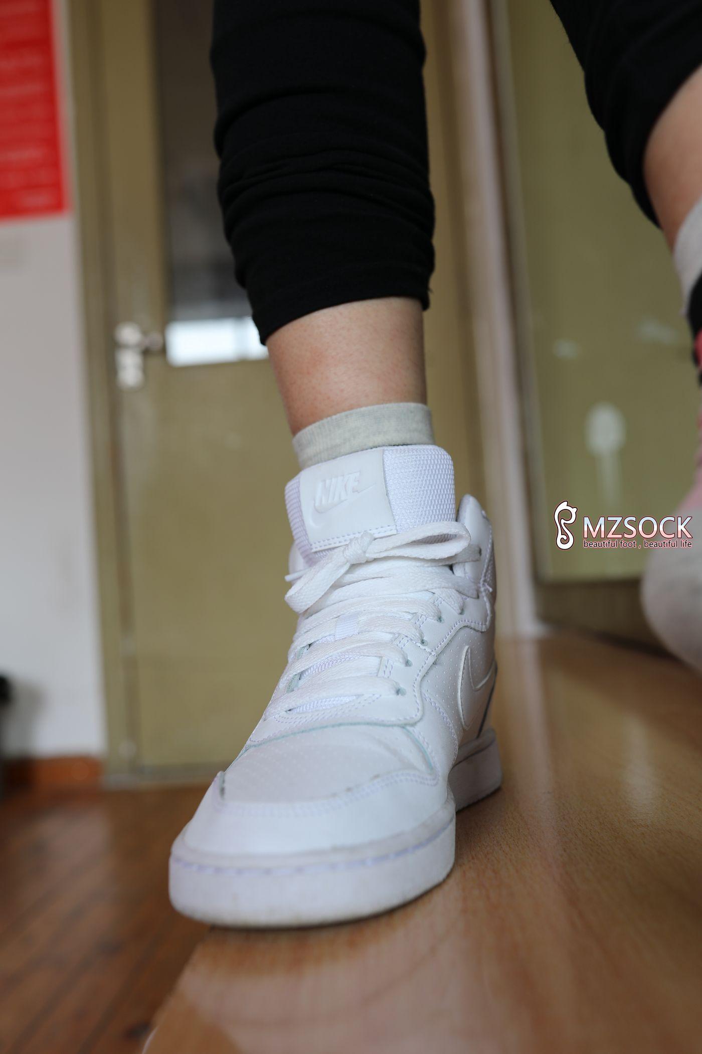 [MZSOCK]爱美足 NO.002 佳妹[132P]插图1