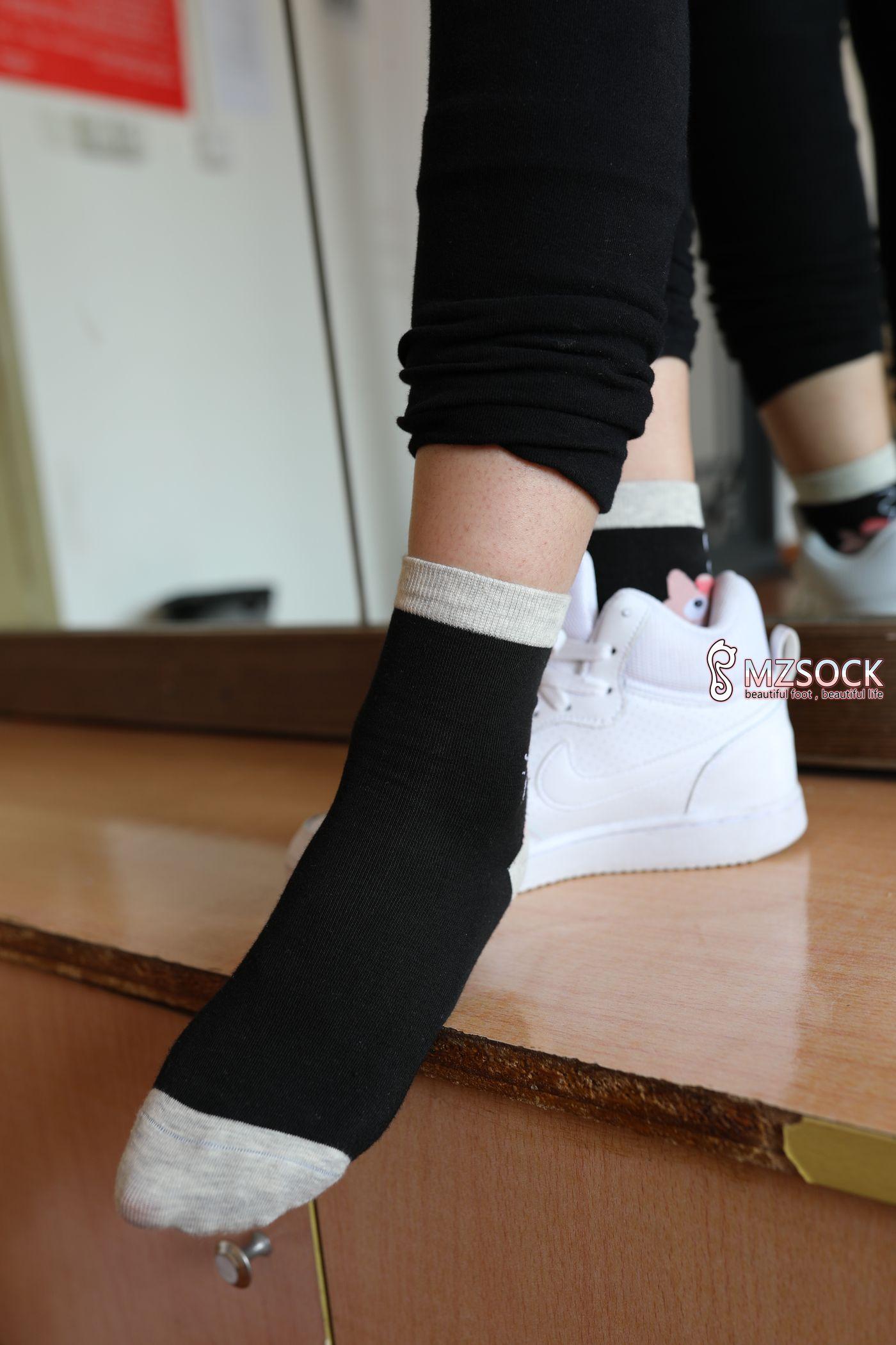 [MZSOCK]爱美足 NO.002 佳妹[132P]插图2