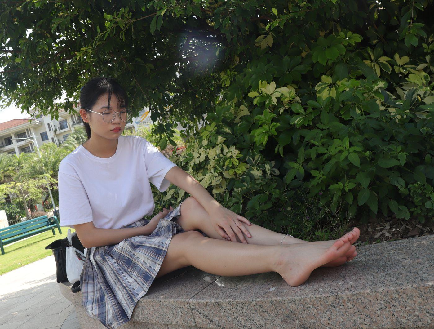 [Pary学生模拍] 003 大学生婉萍的雪白美脚 [130P]插图6