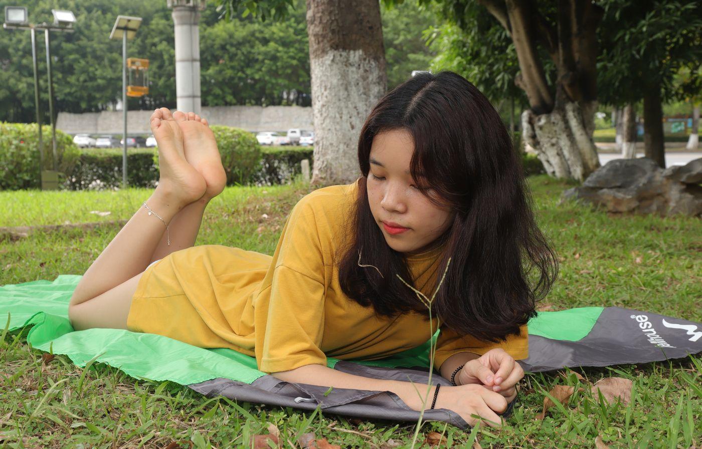 [Pary学生模拍] 038 新模小宁草地上大方露出美脚 [95P]插图6