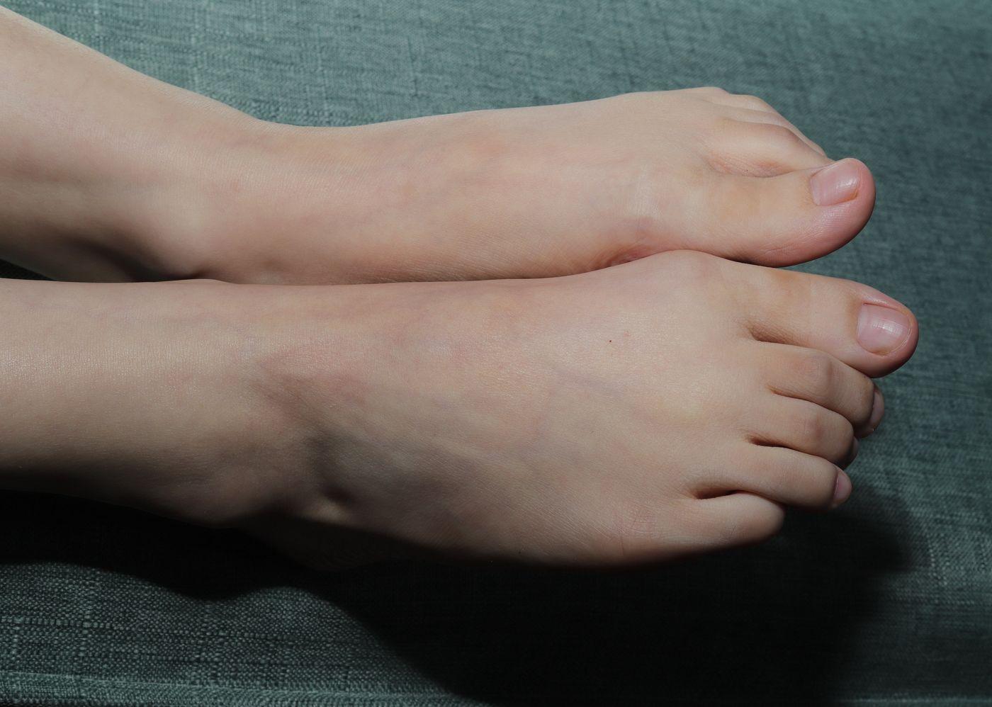 [Pary学生模拍] 015 极品美女小芳第一季超近距离拍摄脚底 [64P]插图8