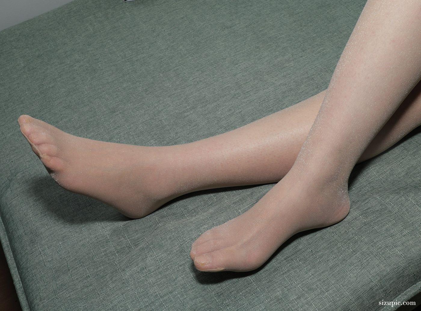 [Pary学生模拍] 044 大美女小欧老师展示超薄肉丝美脚 [88P]插图7
