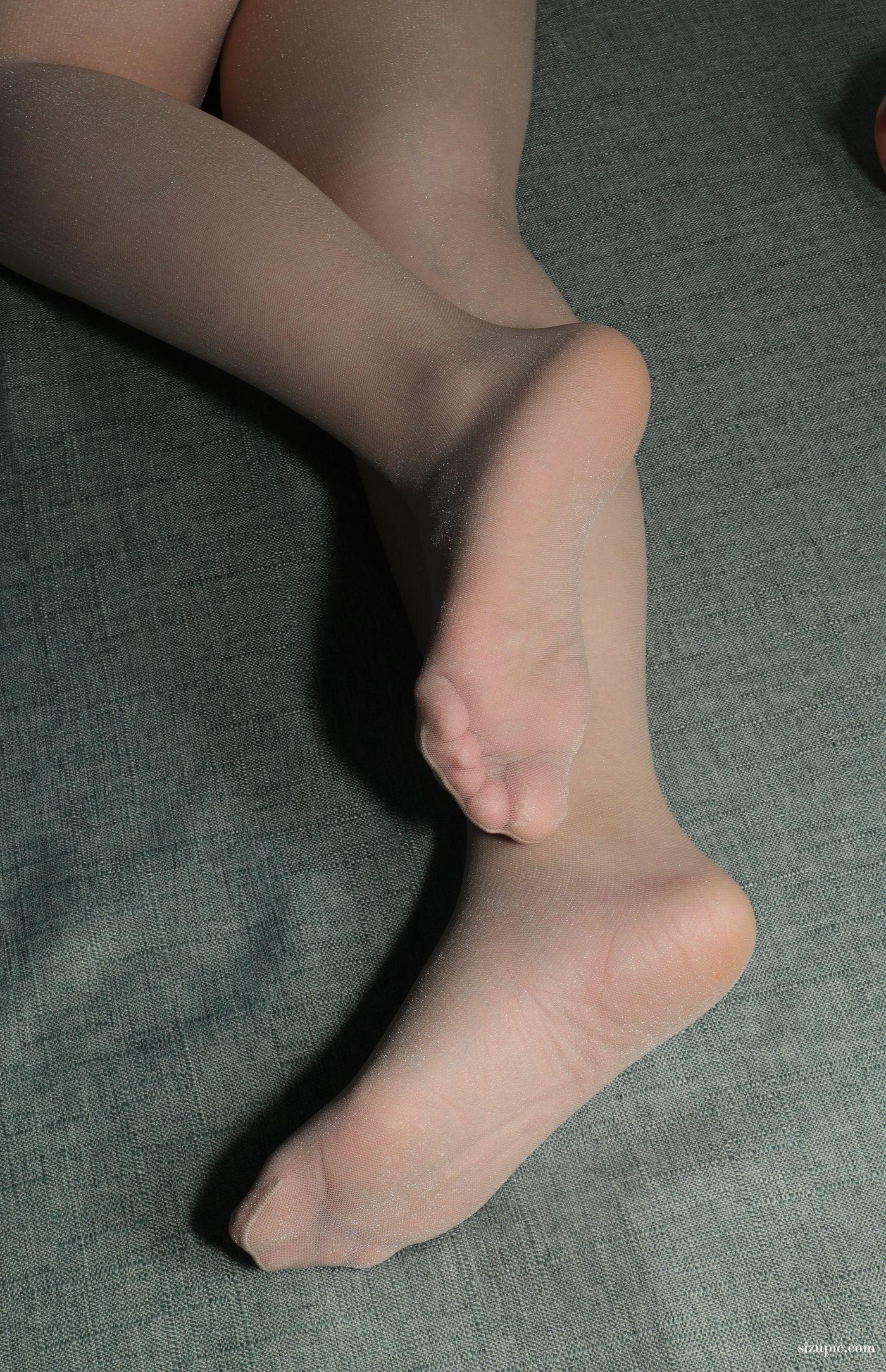 [Pary学生模拍] 044 大美女小欧老师展示超薄肉丝美脚 [88P]插图5