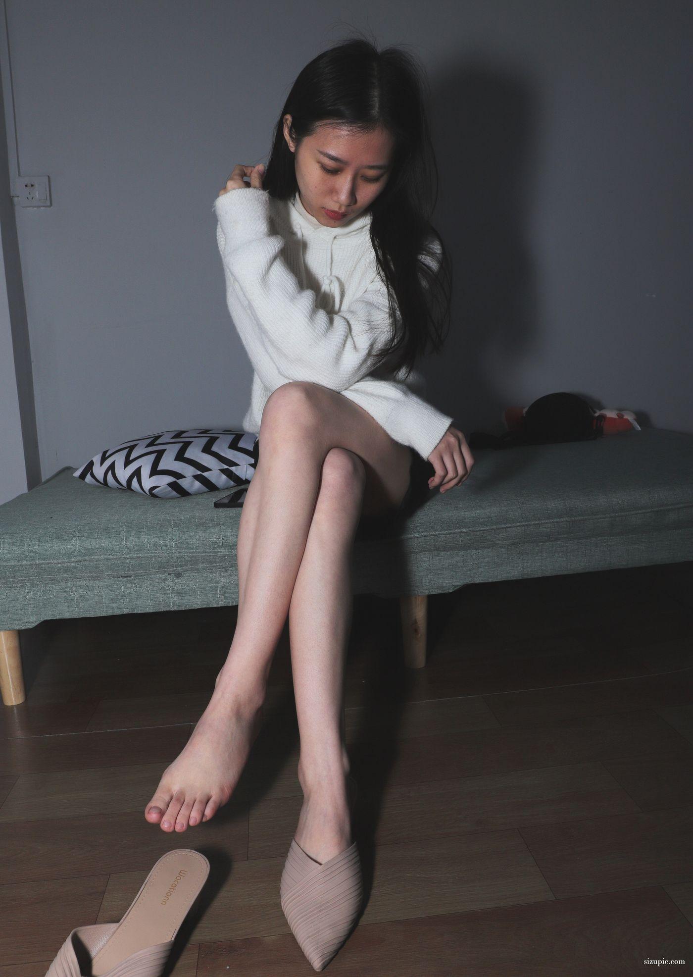 [Pary学生模拍] 020 极品美女小芳挑鞋 [132P]插图5