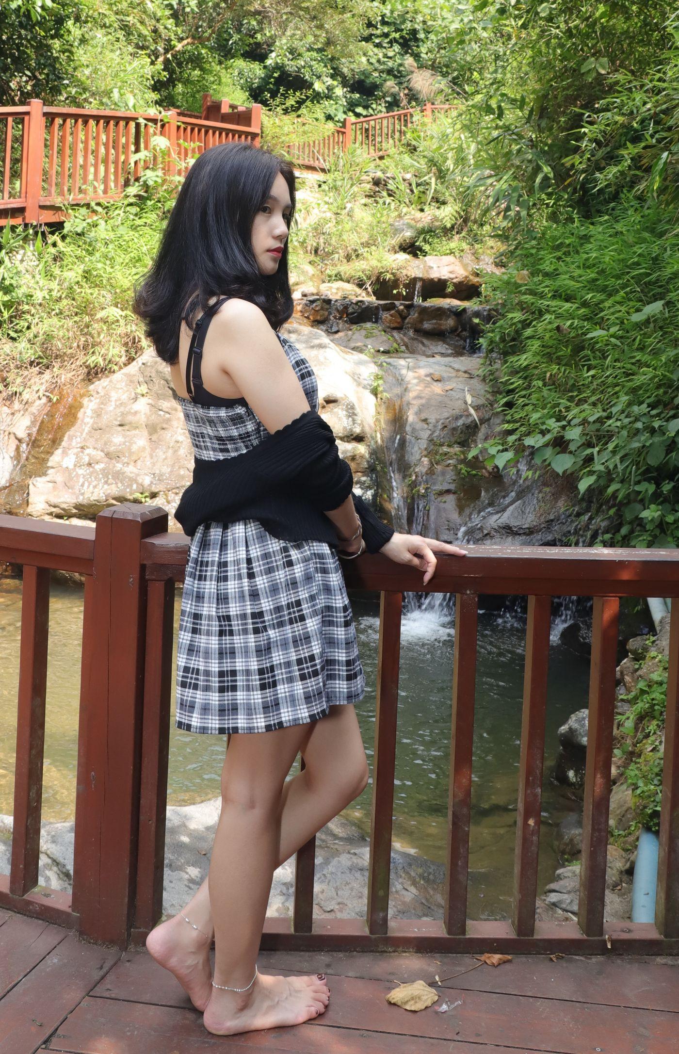 [Pary学生模拍] 004 山林深处有美女之彩铃 [103P]插图9