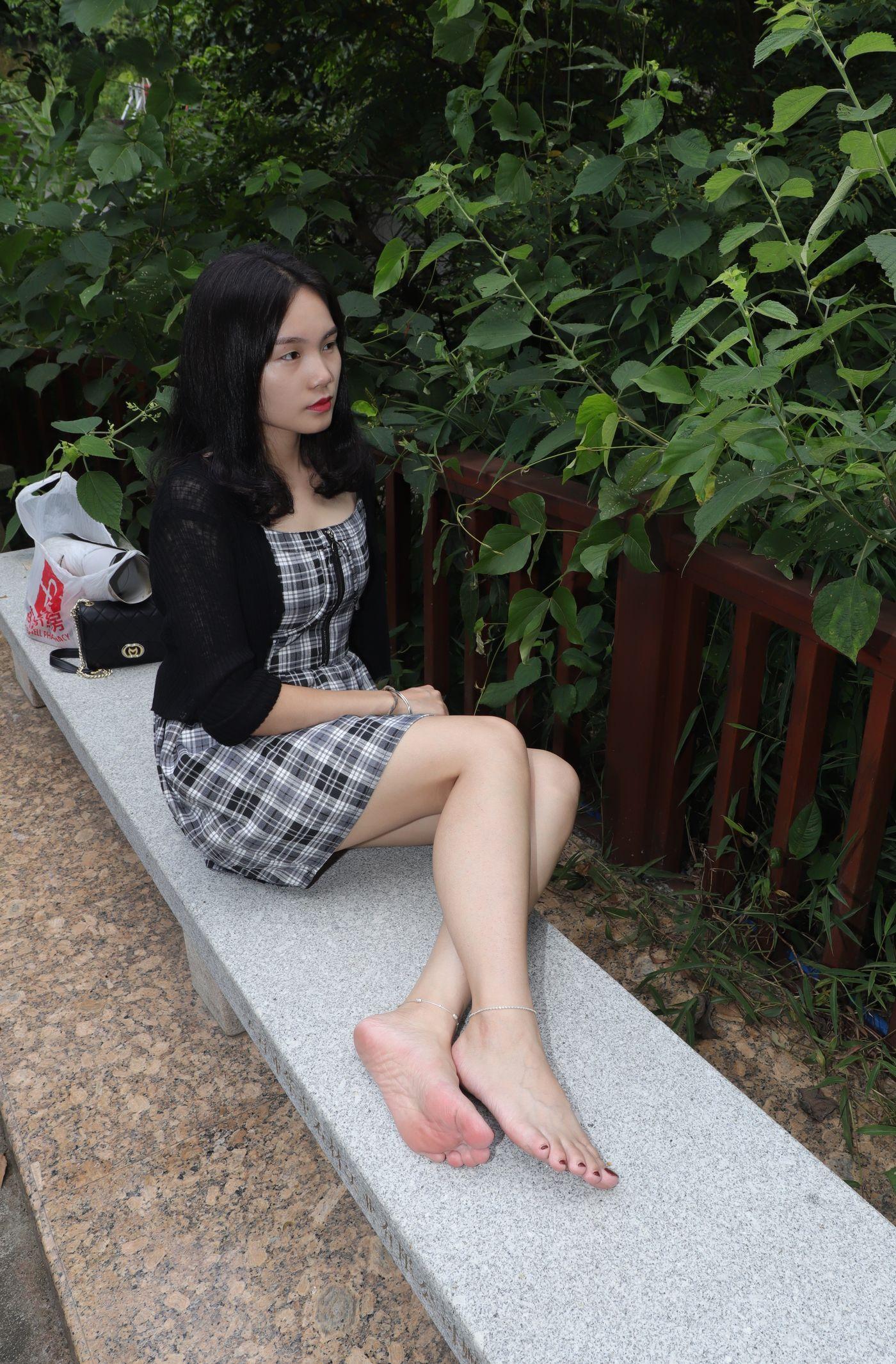 [Pary学生模拍] 004 山林深处有美女之彩铃 [103P]插图4