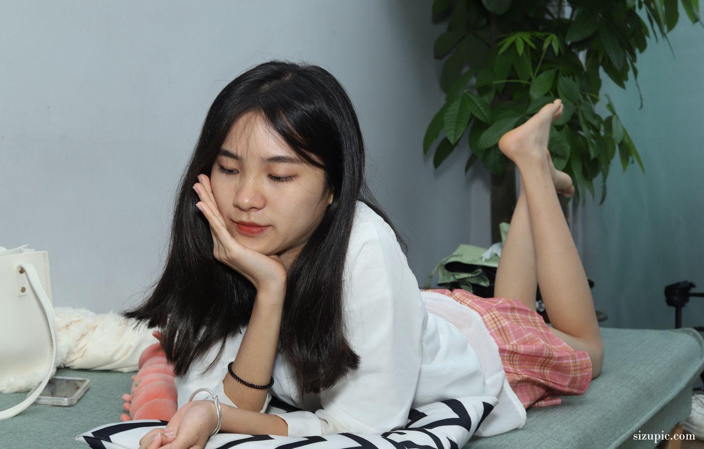 [Pary学生模拍] 053 小敏非常有表现力的37码修长美脚 [72P]插图6