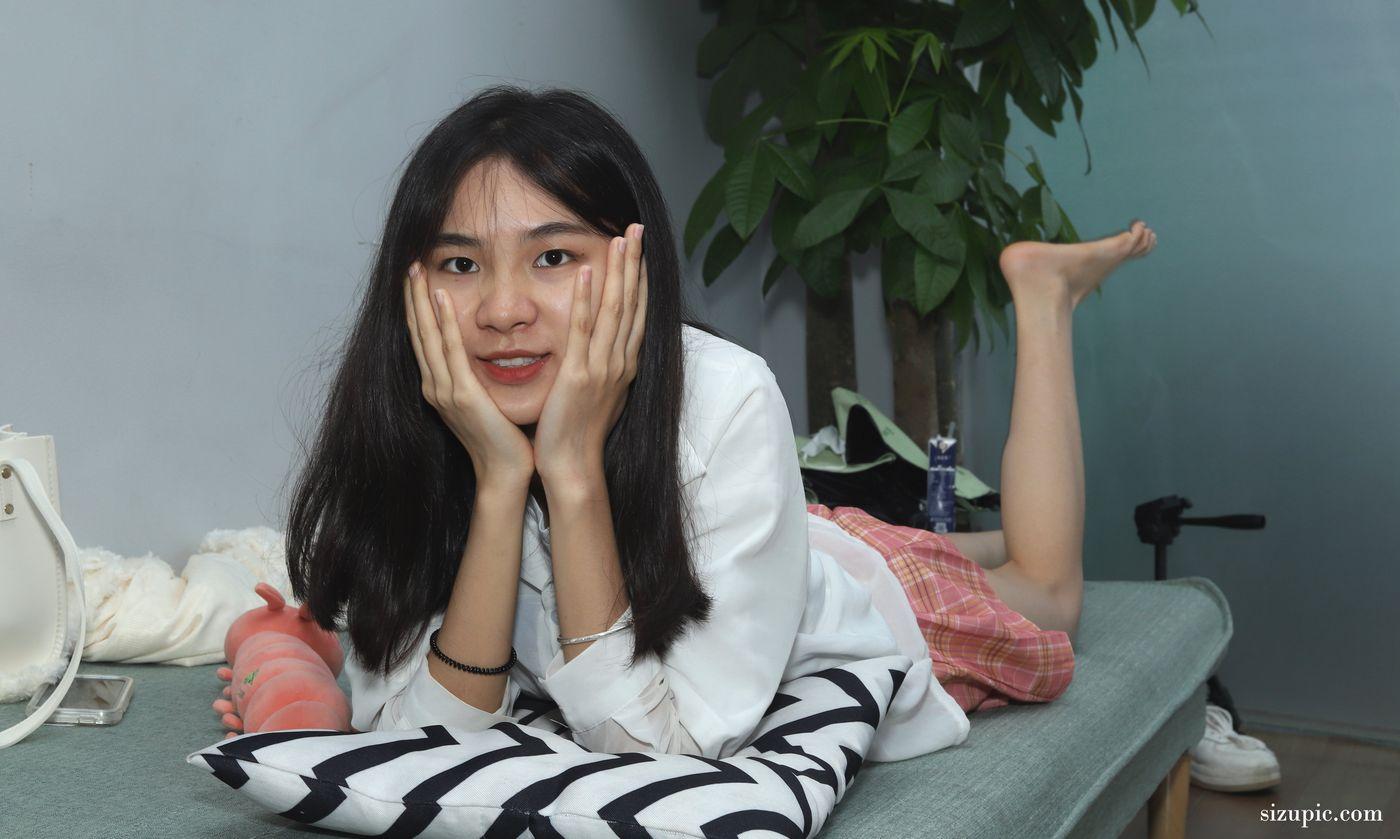[Pary学生模拍] 053 小敏非常有表现力的37码修长美脚 [72P]插图7