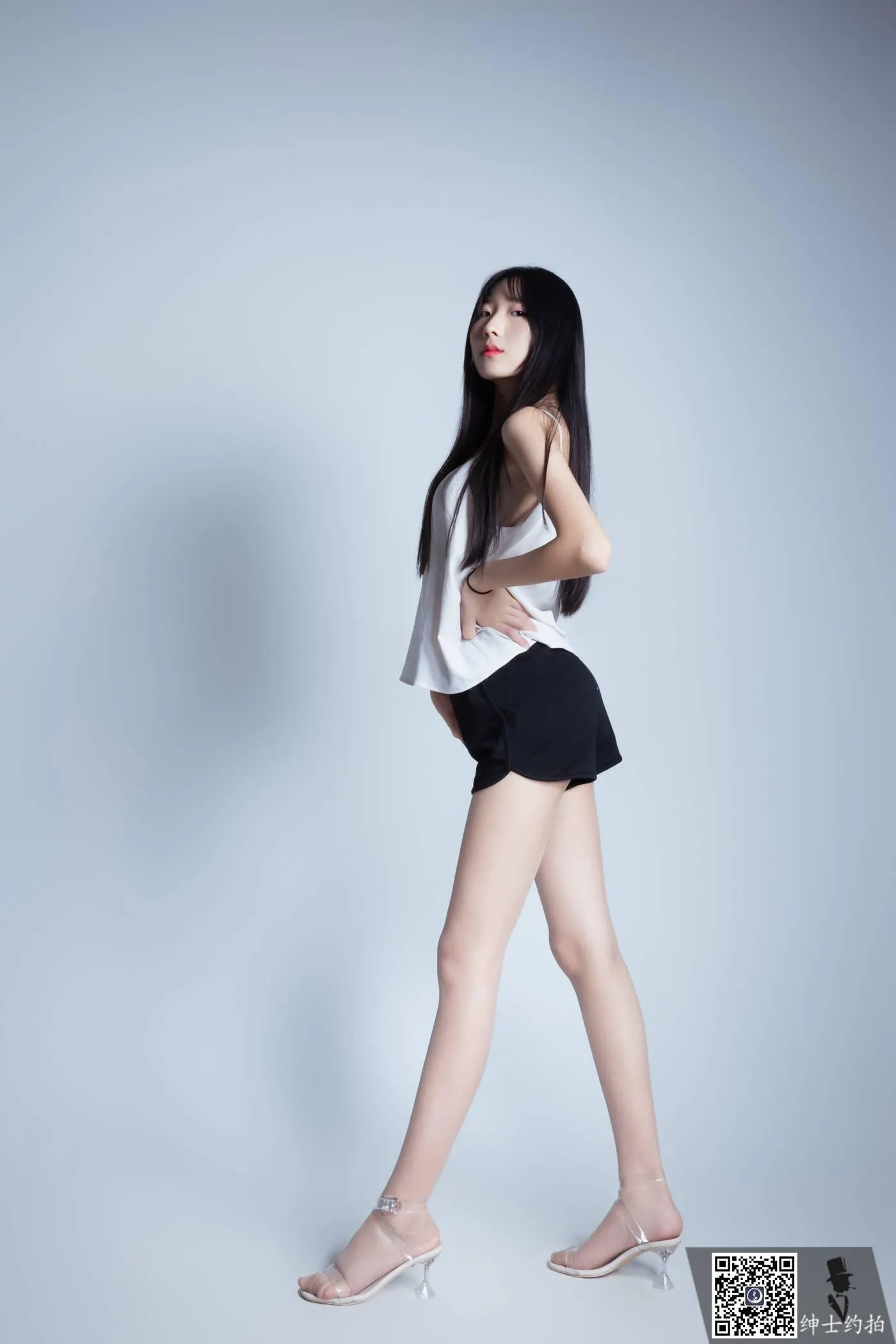 SHENSHI绅士 – SS147 小颜[44P]插图1
