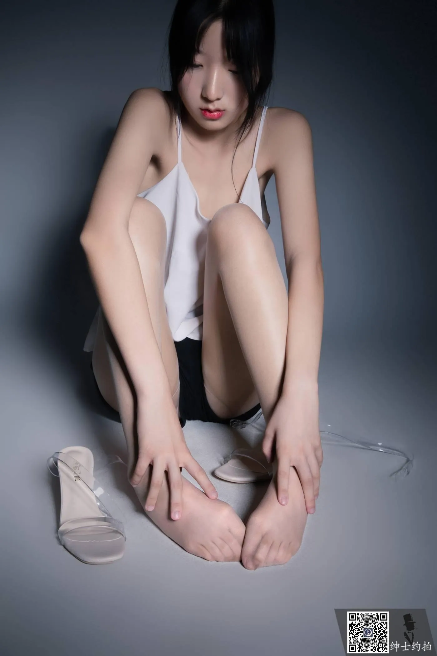 SHENSHI绅士 – SS147 小颜[44P]插图1