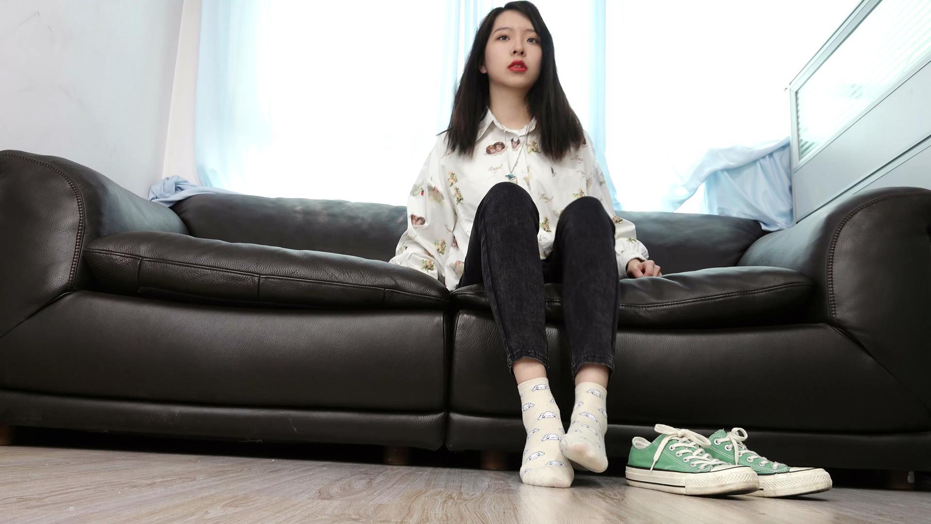 [Sexy Asian Girls Feet] No.035-初恋般记忆的小女生YIYI近距离秀脚 [1][119P]插图5