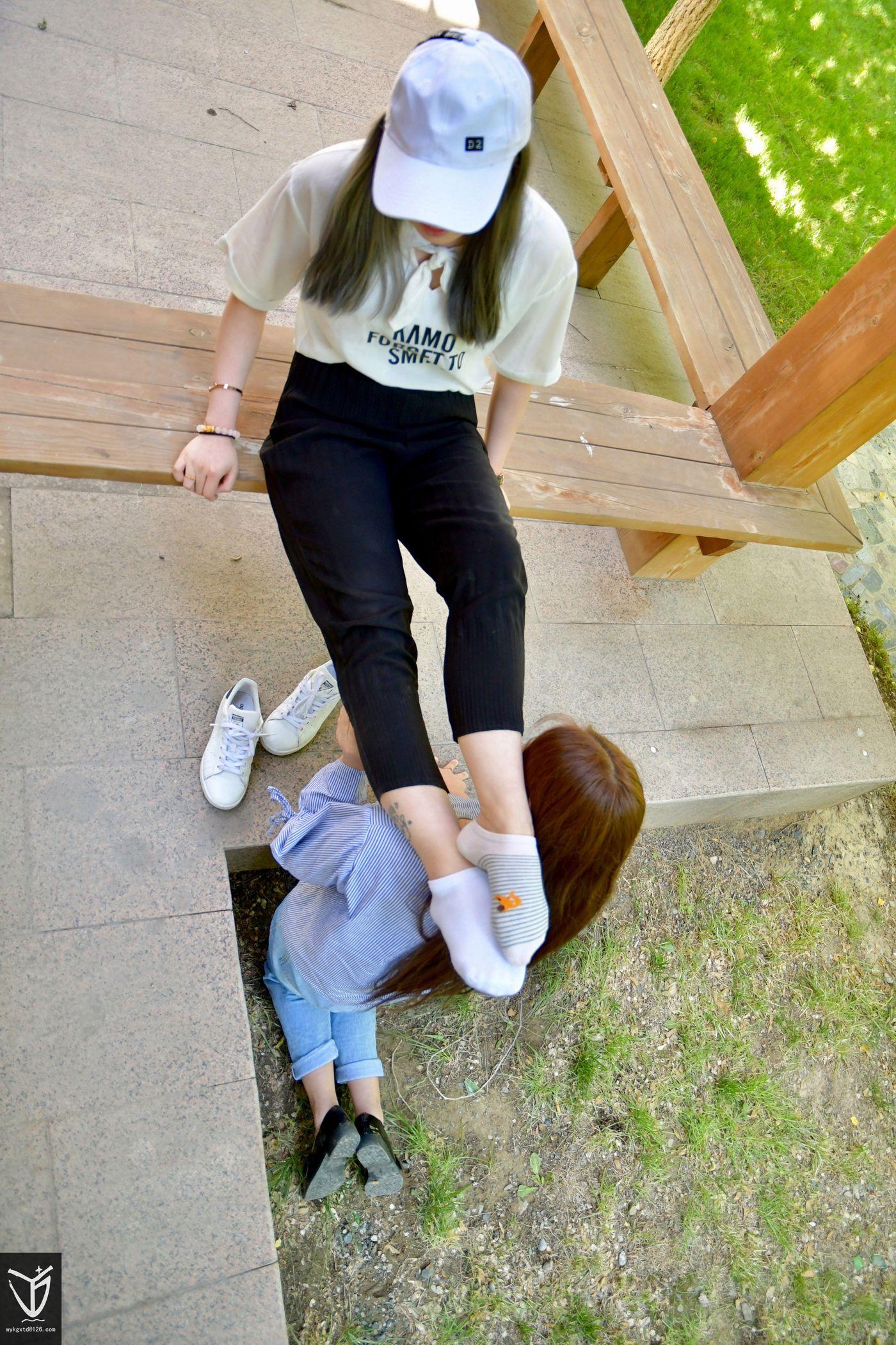 [YJ街拍] No.009 大小姐の庭院 [160P]插图5