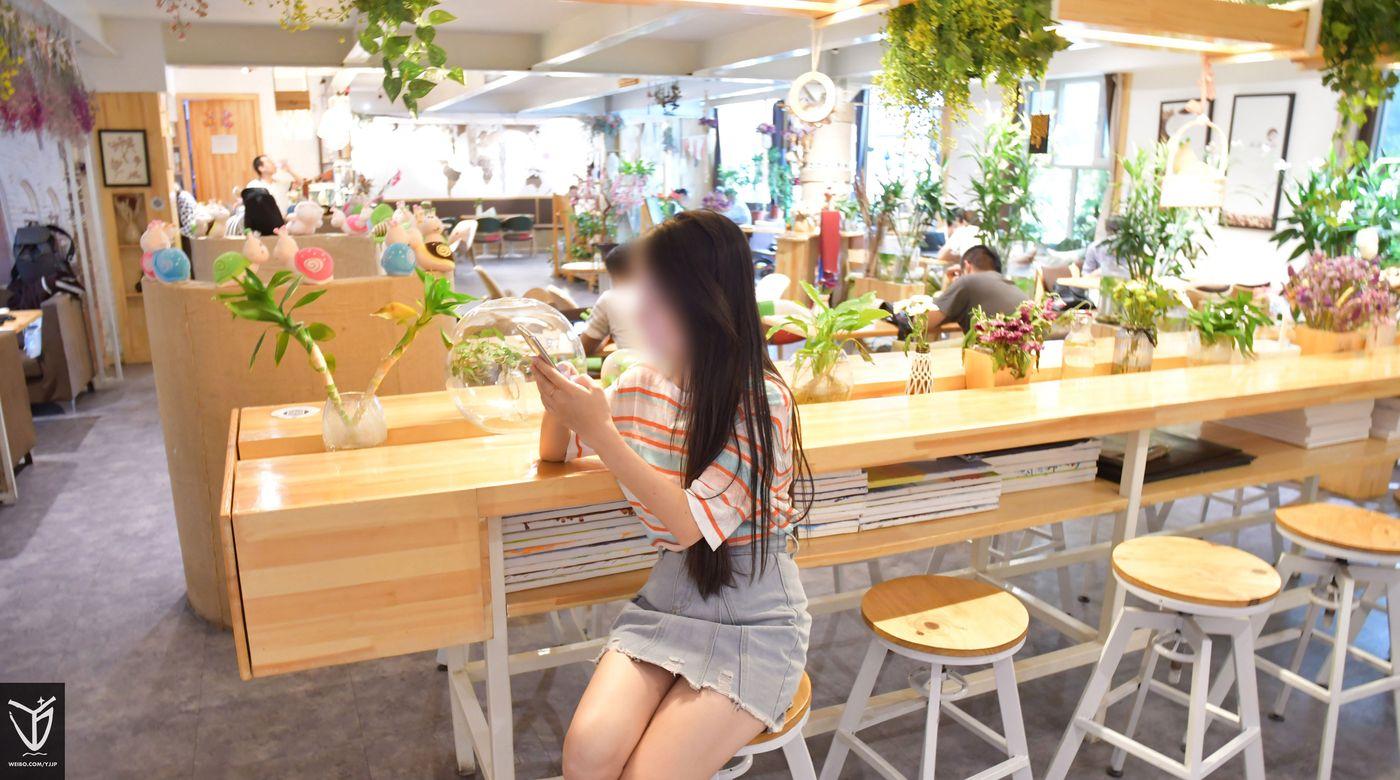[YJ街拍] No.021 咖啡馆遇见贝壳头女孩 [63P]插图