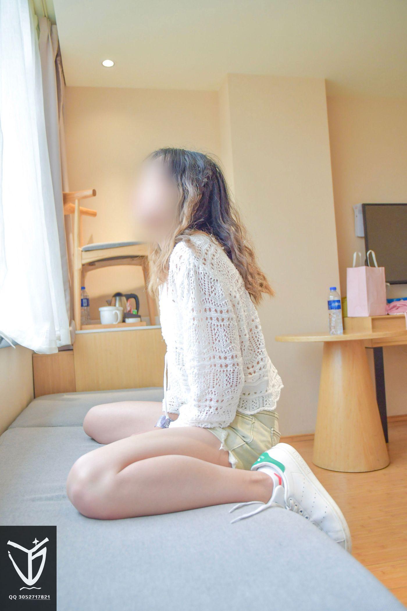 [YJ街拍] No.023 熟睡中的女友观察 [161P]插图6
