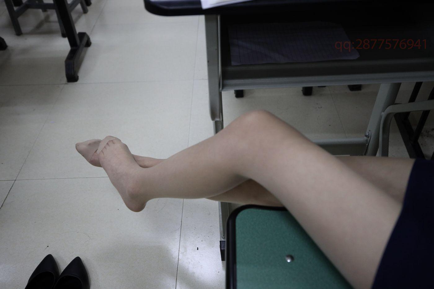 2021-01活动-大西瓜爱牙膏 2021年01月 01 教室空姐制服 [2][128P]插图5