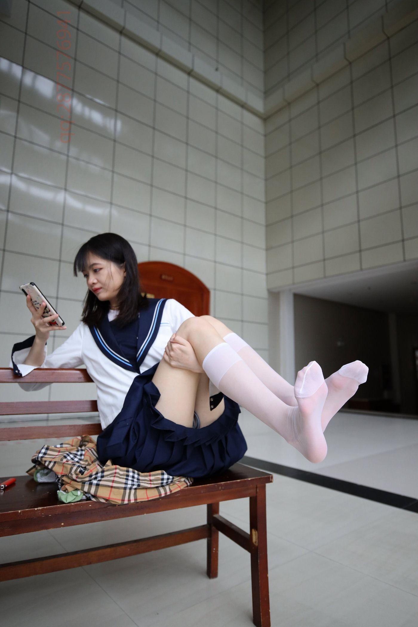 2020-10活动-大西瓜爱牙膏 2020年10月 01水手服过膝白丝 [97P]插图6