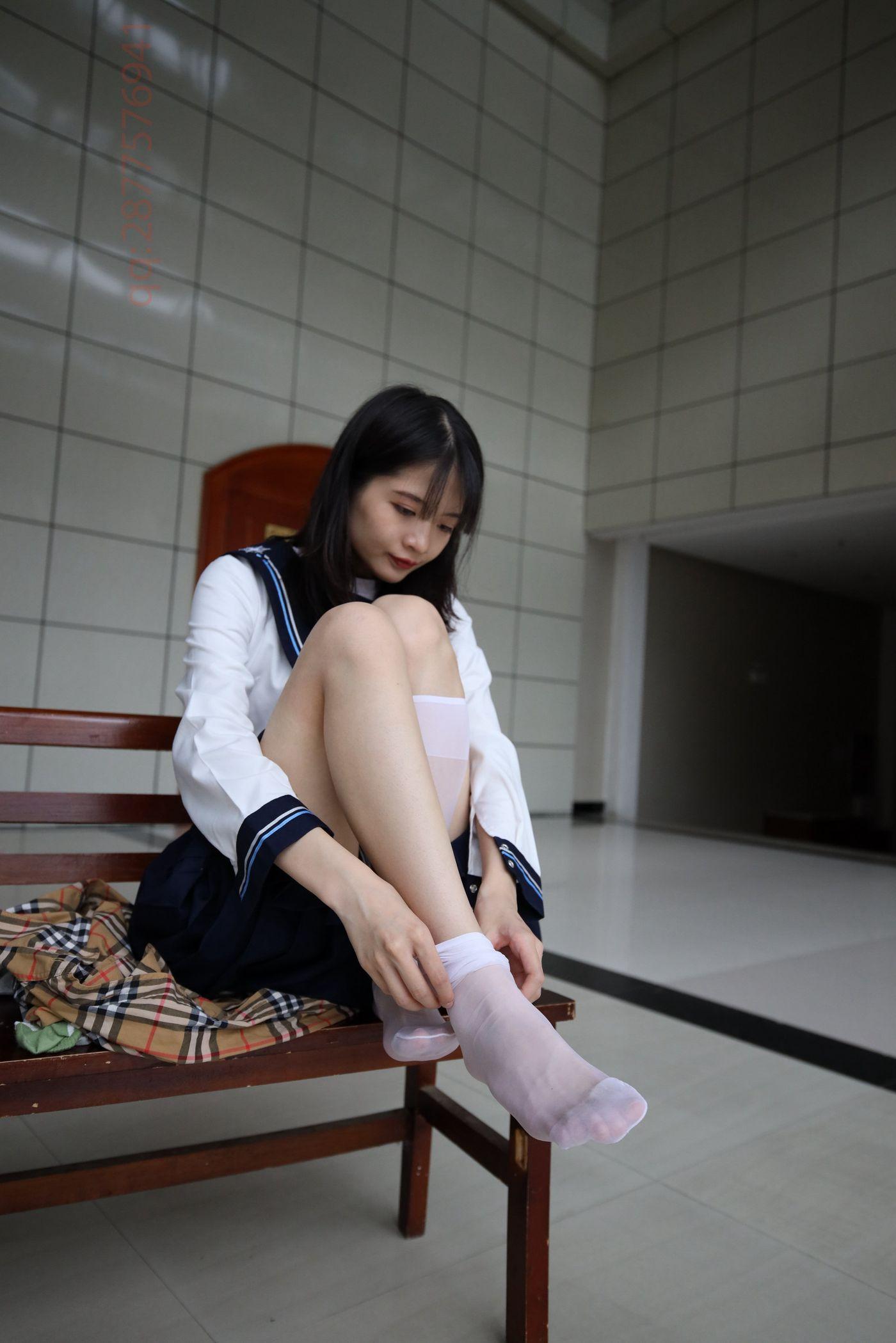 2020-10活动-大西瓜爱牙膏 2020年10月 01水手服过膝白丝 [97P]插图8