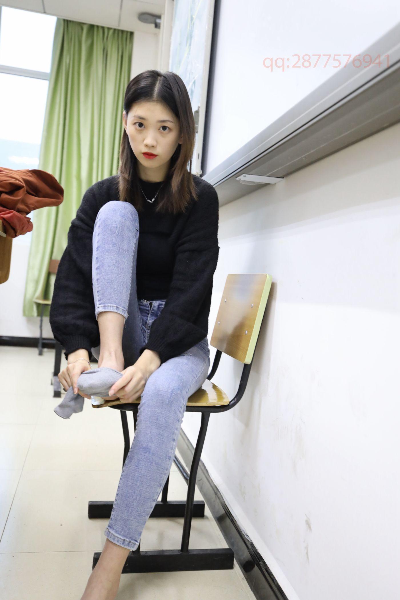 2021-01活动-大西瓜爱牙膏 2021年01月 04 教室短袜 [88P]插图2