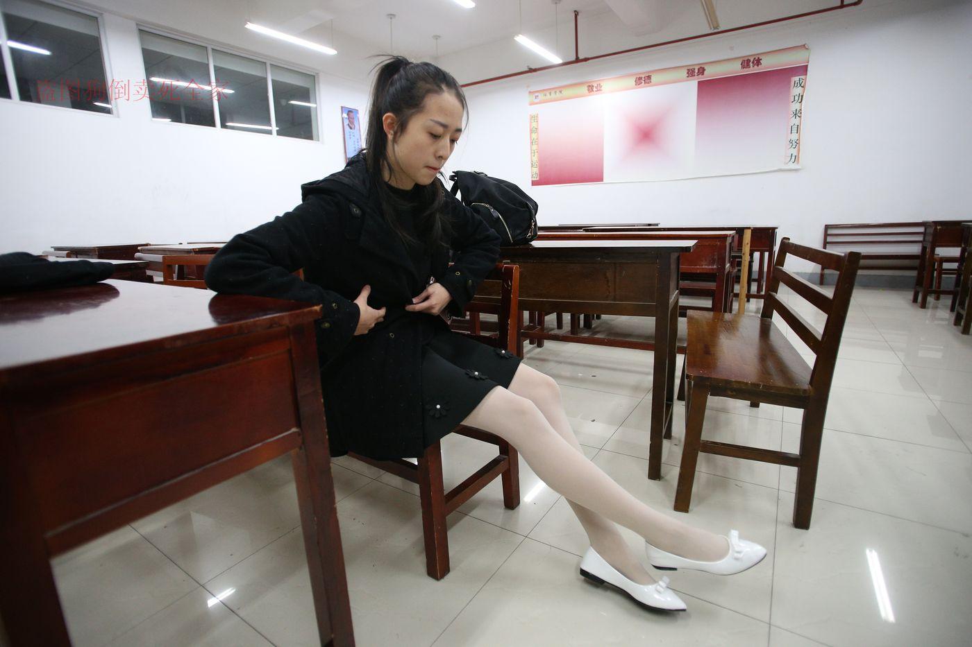 Z系列-大西瓜爱牙膏 Z4-4 教室电梯白袜 [2][168P]插图3