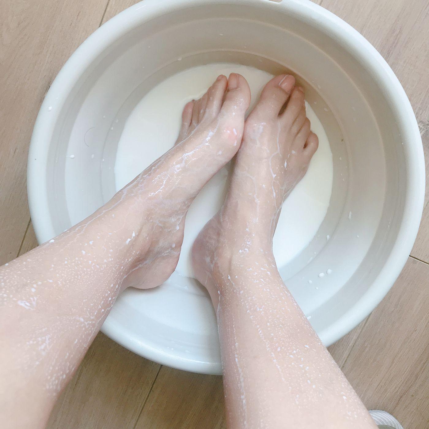 安乔乔 NO.001 牛奶洗脚 [102P]插图4
