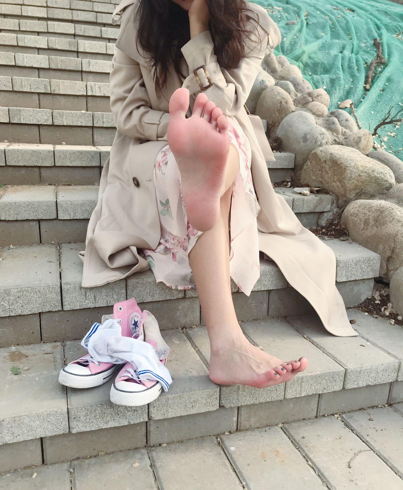 安乔乔 NO.005 仙女肉脚底 [108P]插图4