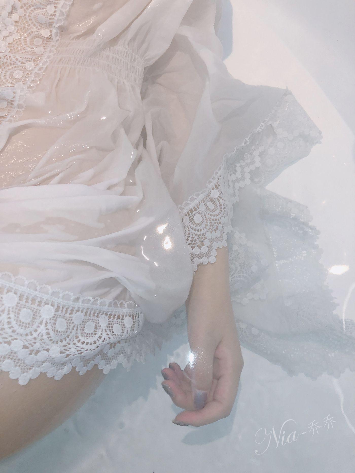 安乔乔 NO.024 美人出浴 [120P]插图3