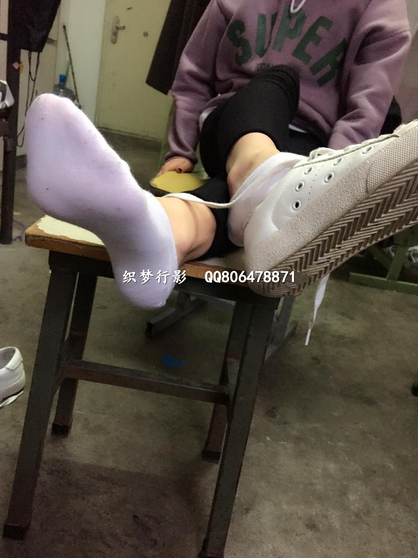 织梦行影 NO.008 又见宿舍白船袜 [96P]插图