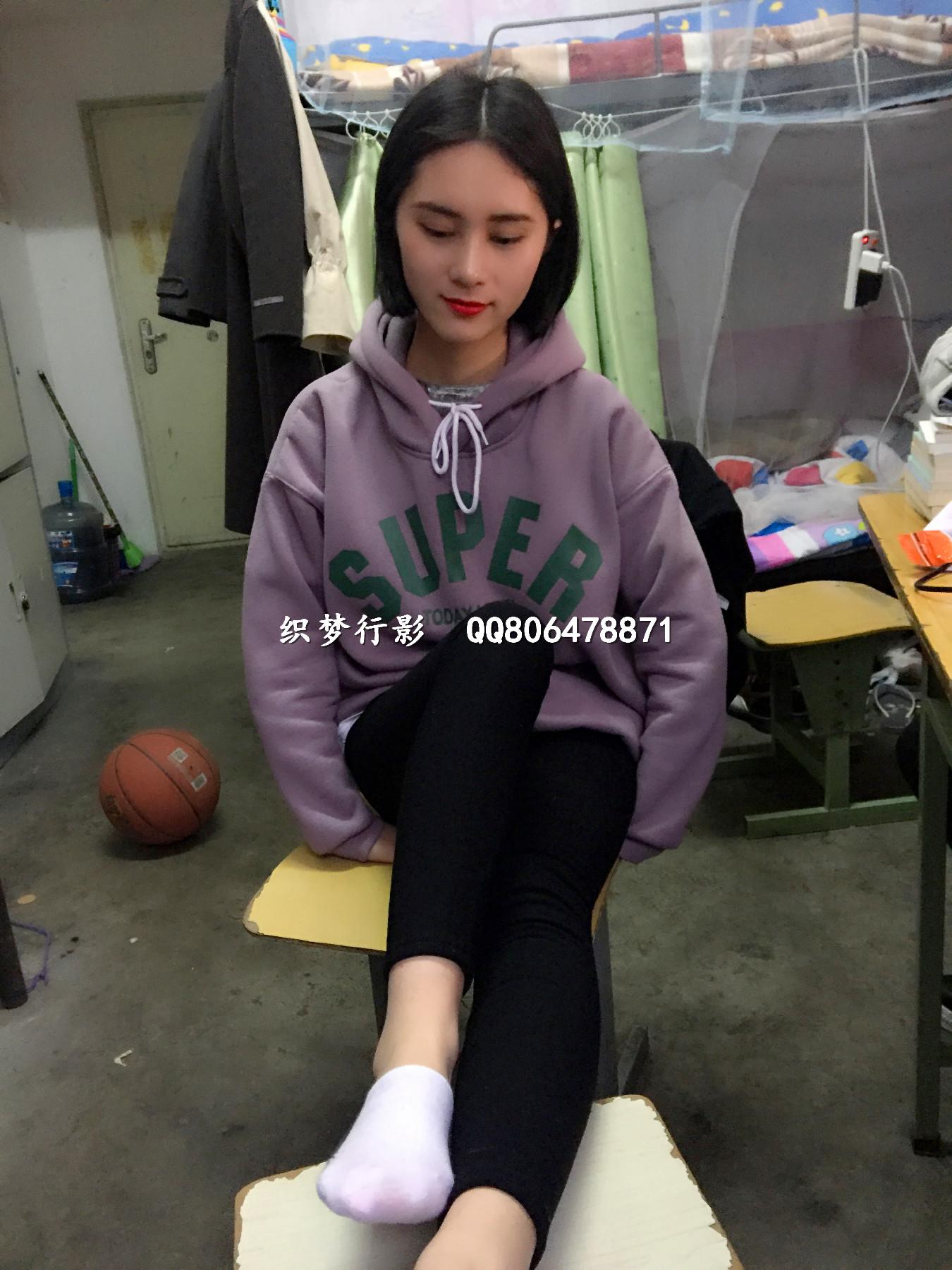 织梦行影 NO.008 又见宿舍白船袜 [96P]插图