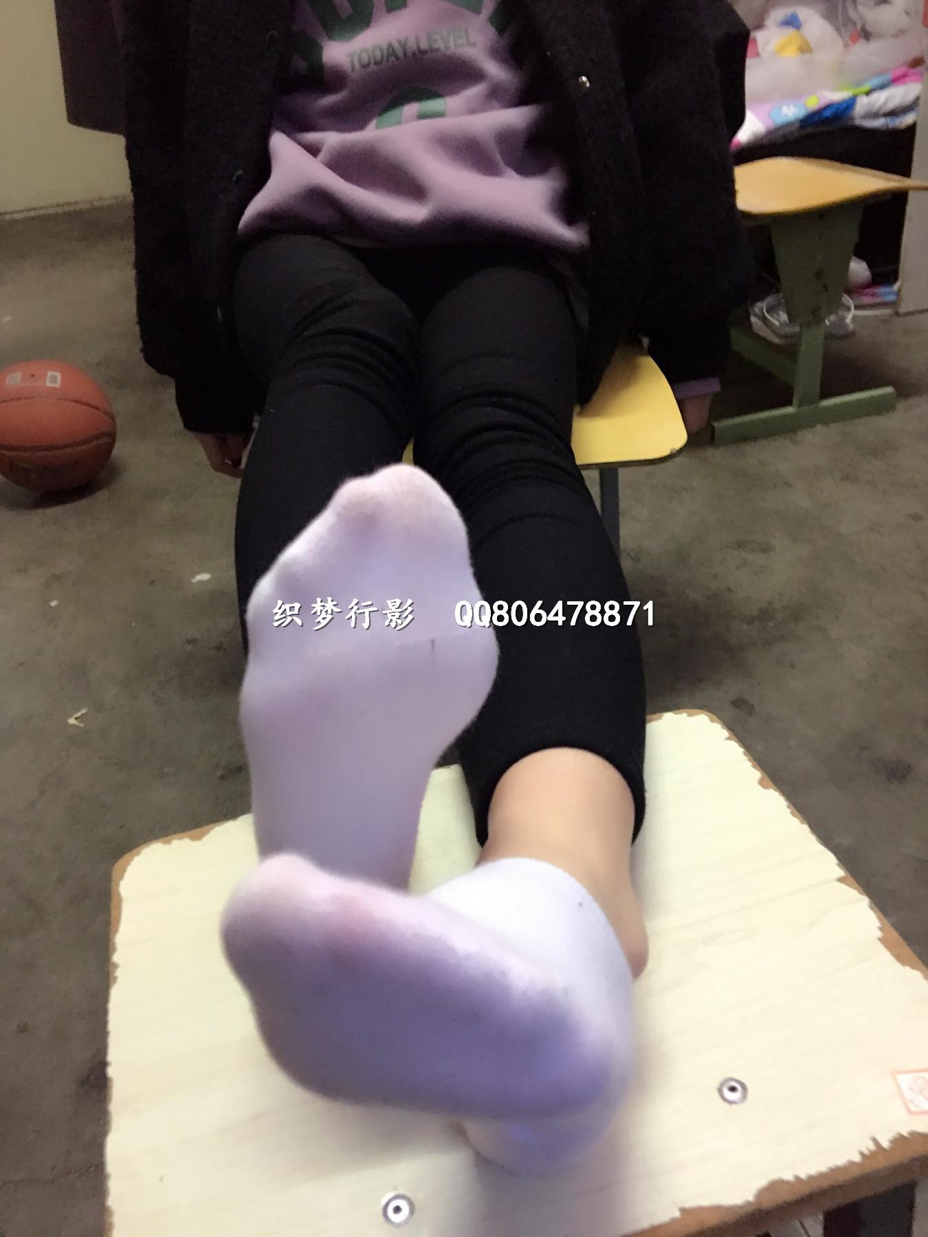 织梦行影 NO.008 又见宿舍白船袜 [96P]插图