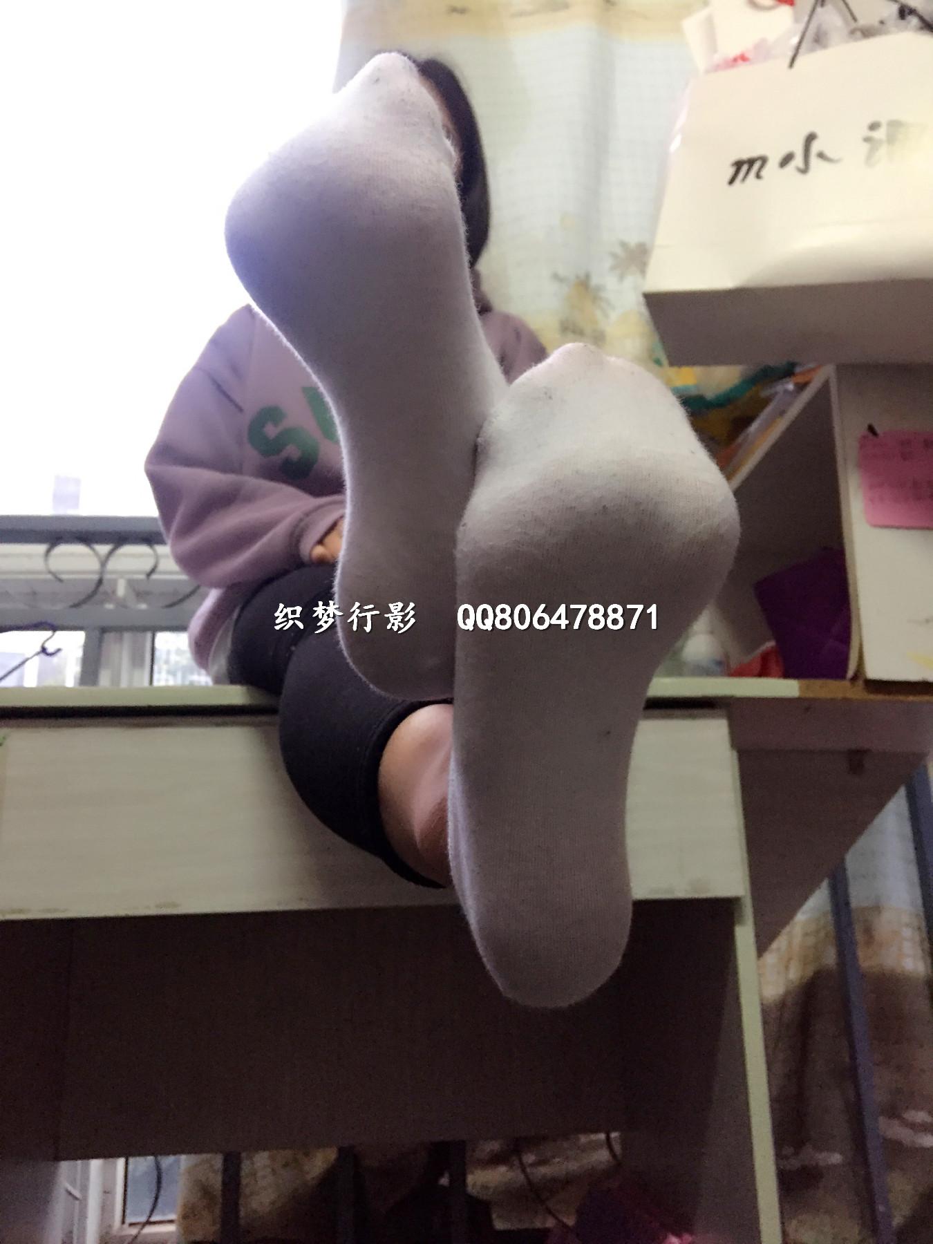 织梦行影 NO.008 又见宿舍白船袜 [96P]插图4