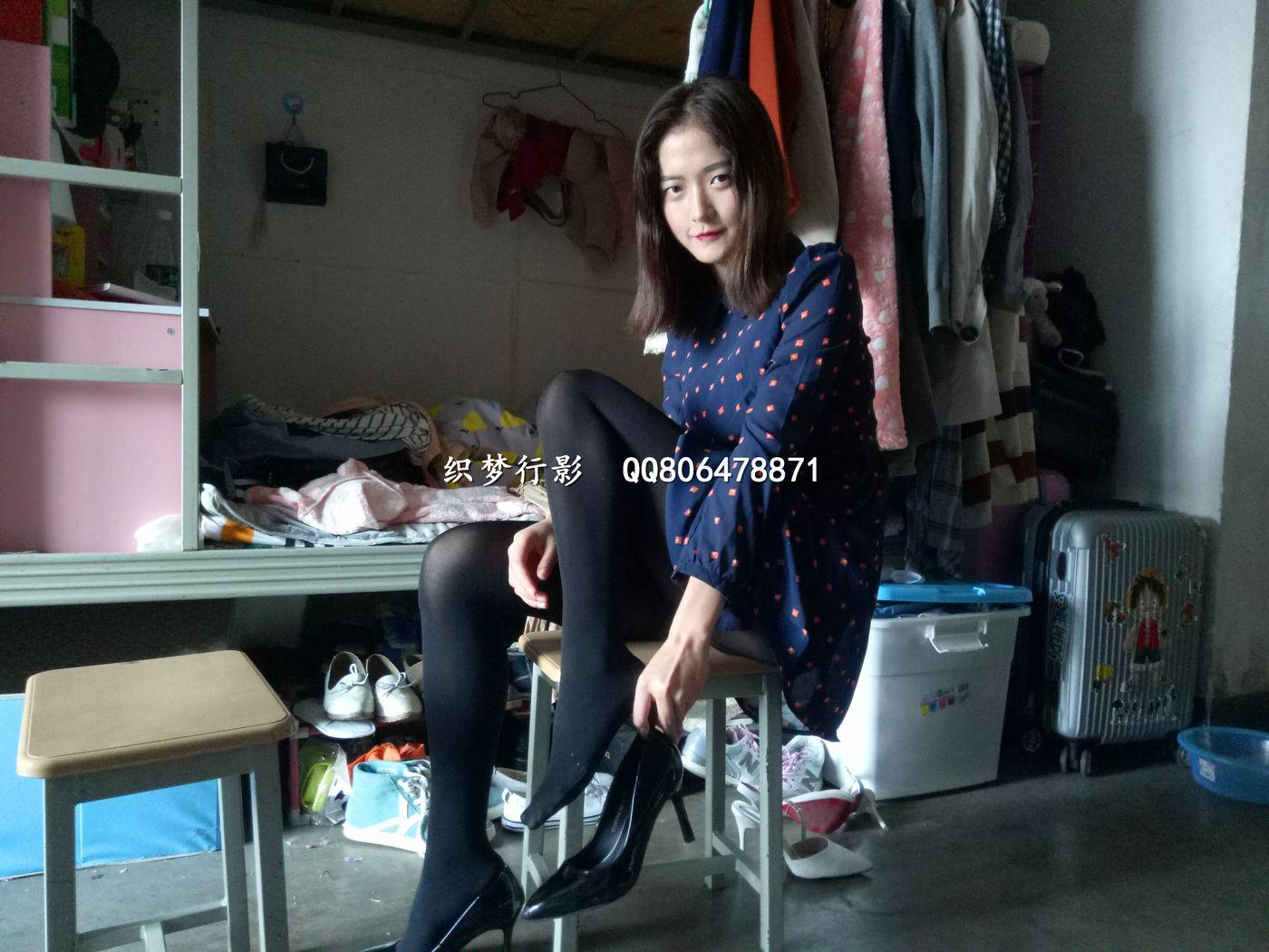 织梦行影 NO.004 宿舍黑丝高跟 [57P]插图6