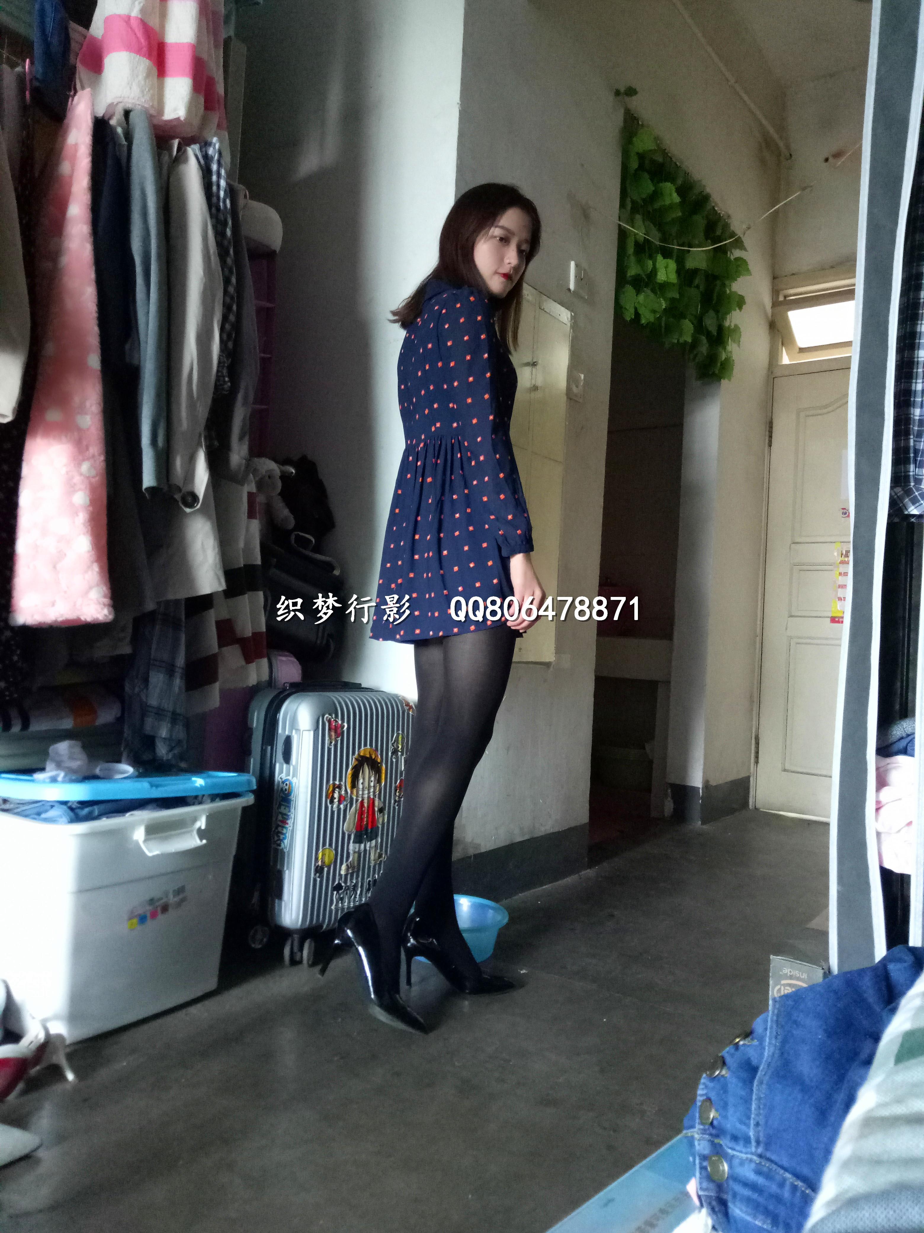 织梦行影 NO.004 宿舍黑丝高跟 [57P]插图7