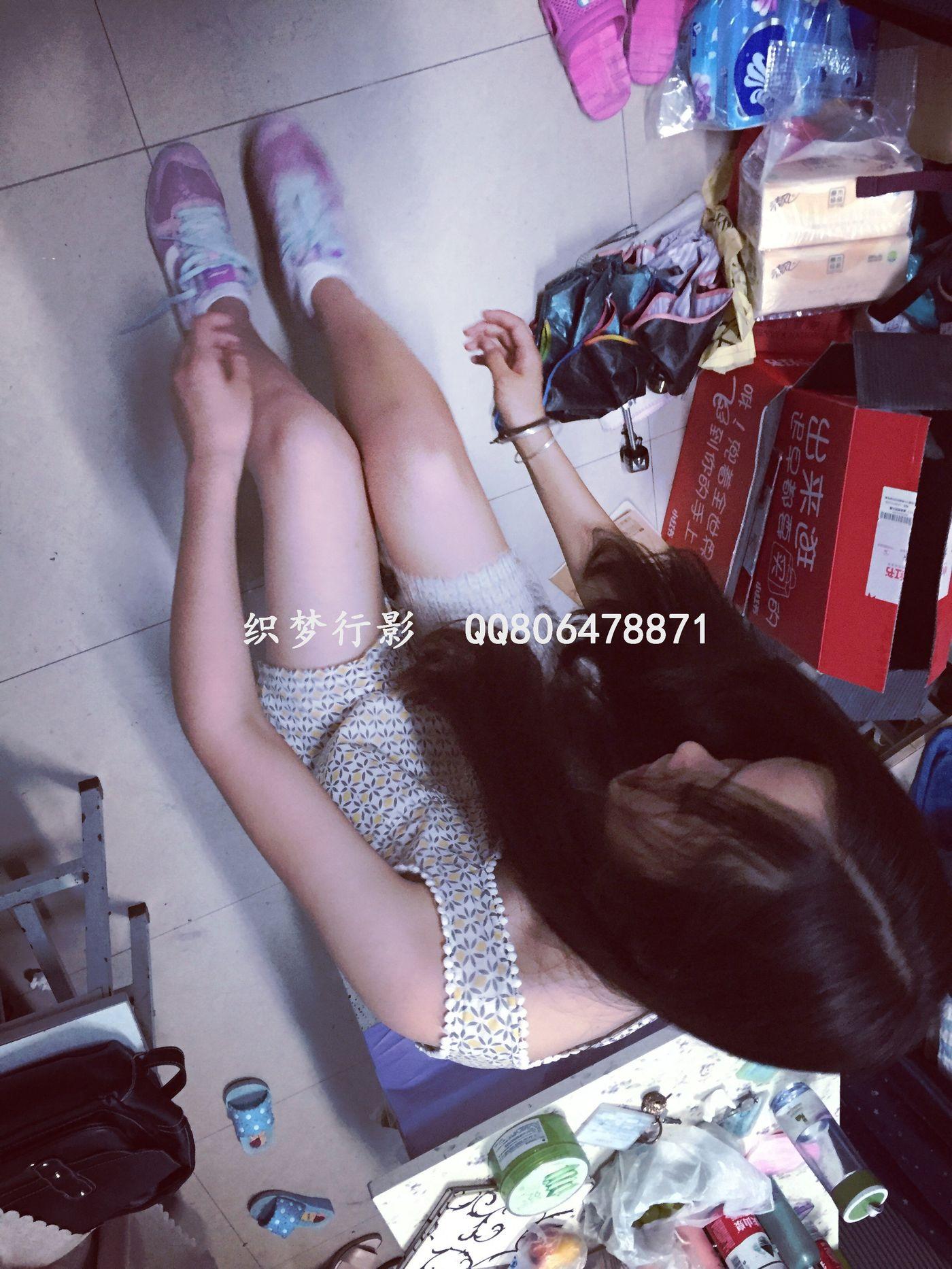 织梦行影 NO.012 宿舍白袜运动鞋 [23P]插图8