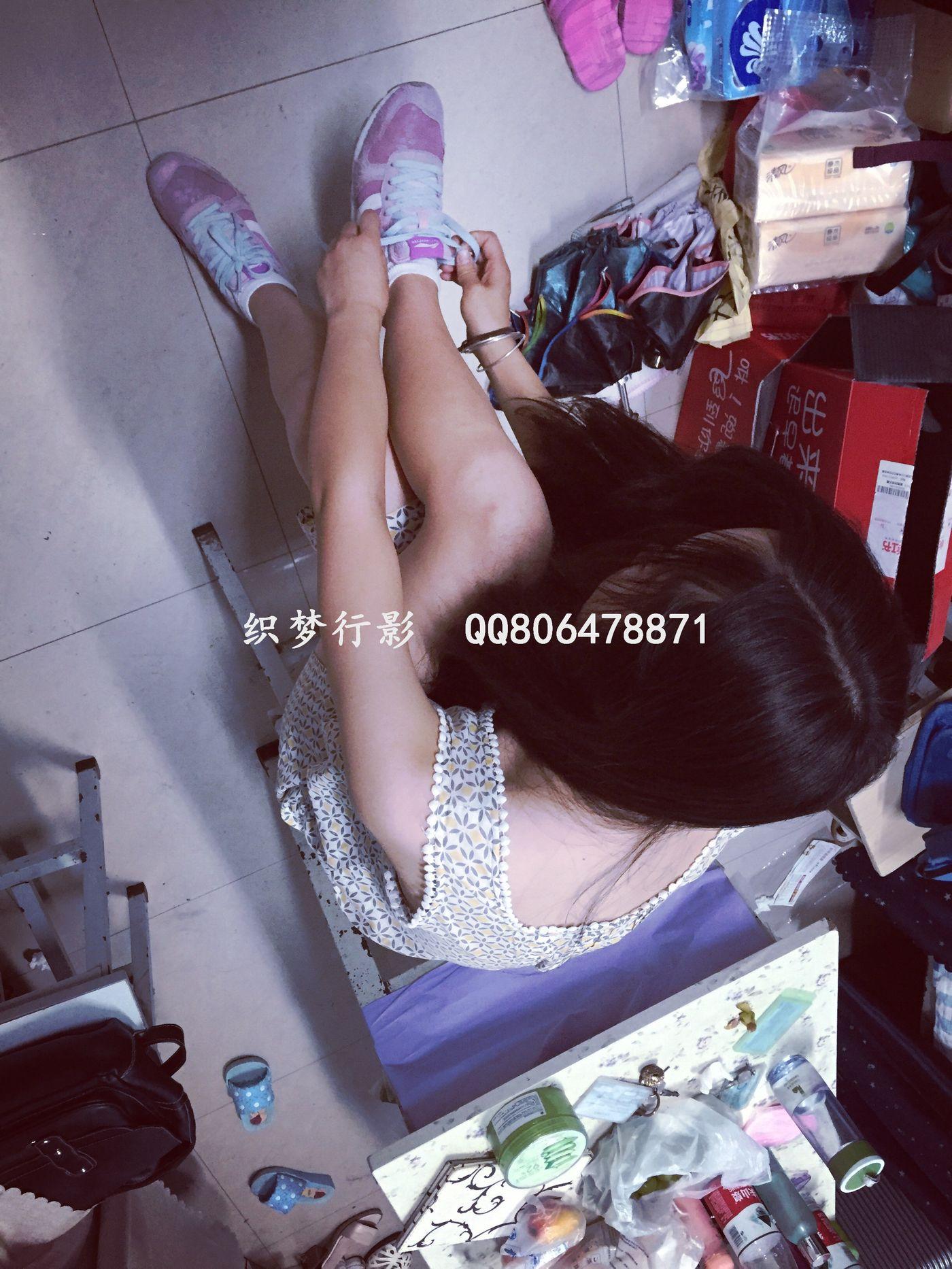 织梦行影 NO.012 宿舍白袜运动鞋 [23P]插图