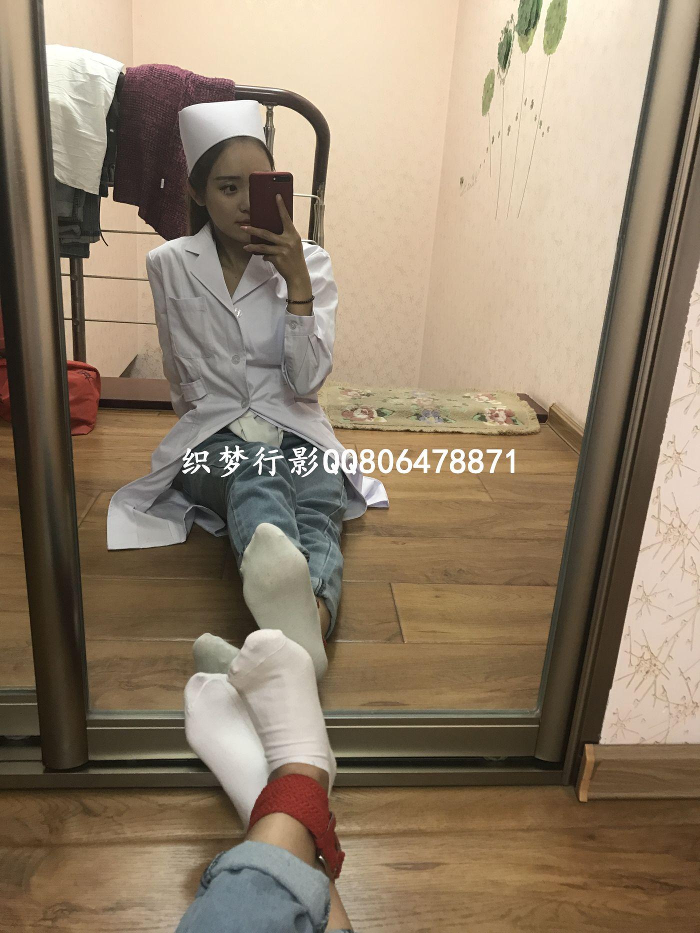 织梦行影 NO.003 护士服棉袜 [76P]插图