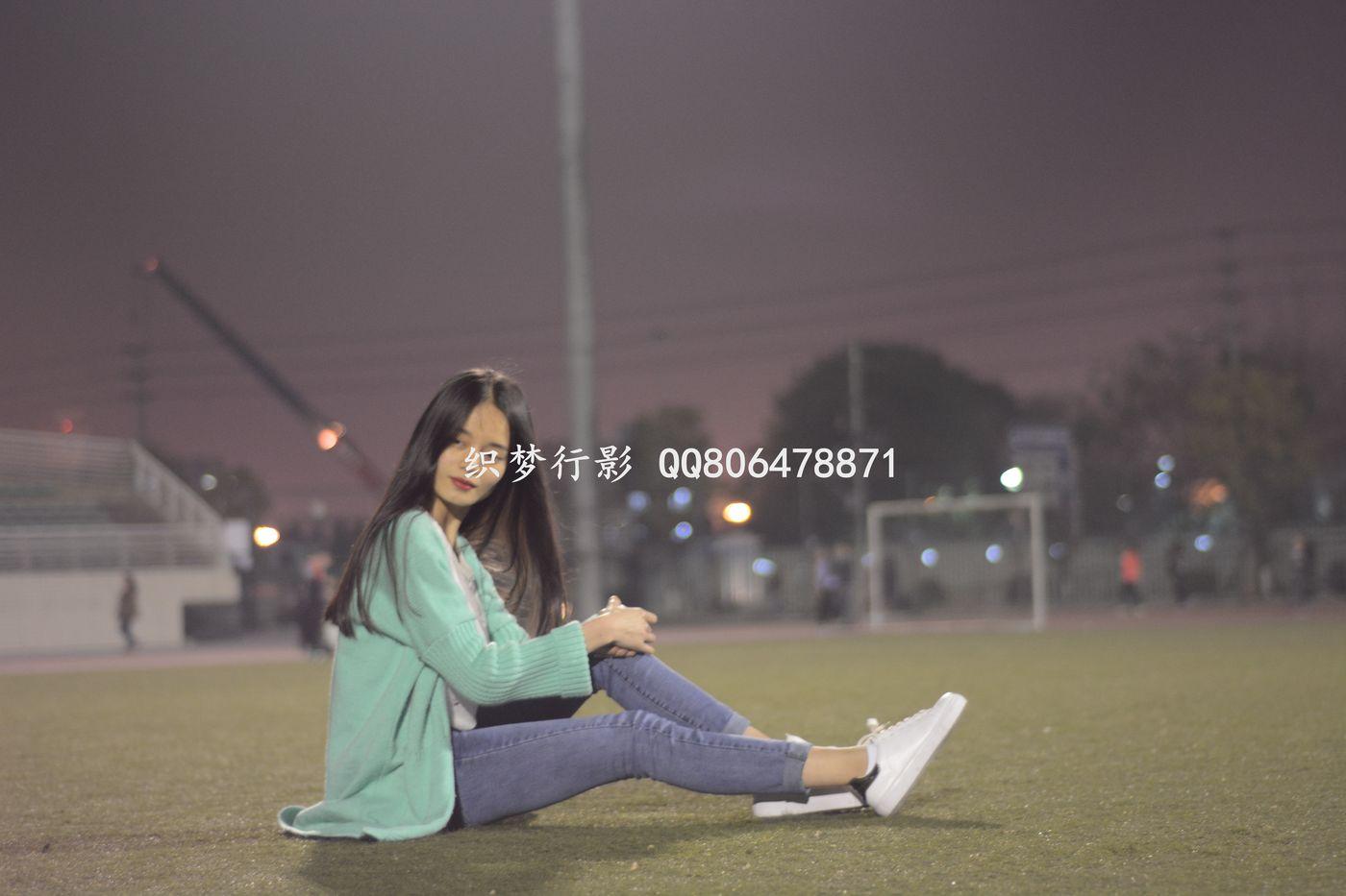 织梦行影 NO.014 操场夜拍白袜小白鞋 [217P]插图9