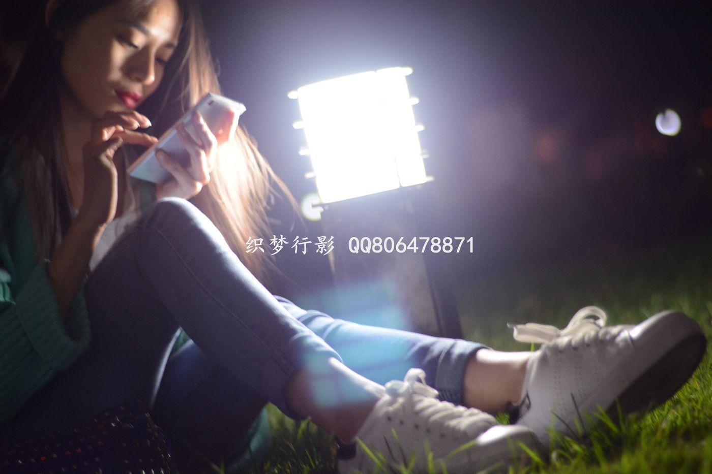 织梦行影 NO.014 操场夜拍白袜小白鞋 [217P]插图4