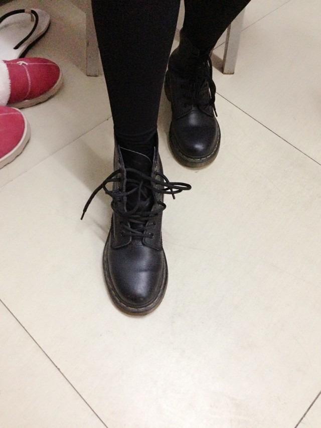织梦行影 NO.029 宿舍棉袜马丁靴 [48P]插图9