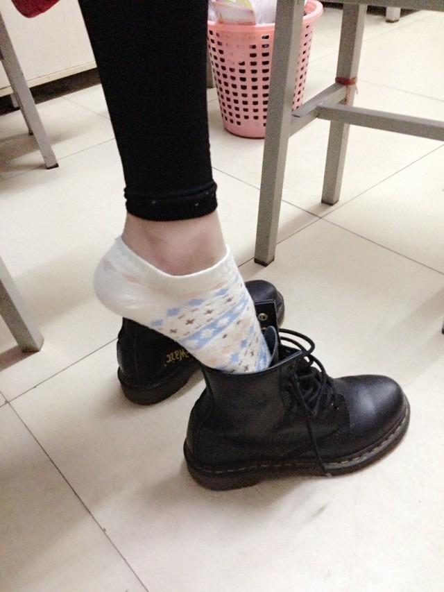 织梦行影 NO.029 宿舍棉袜马丁靴 [48P]插图5