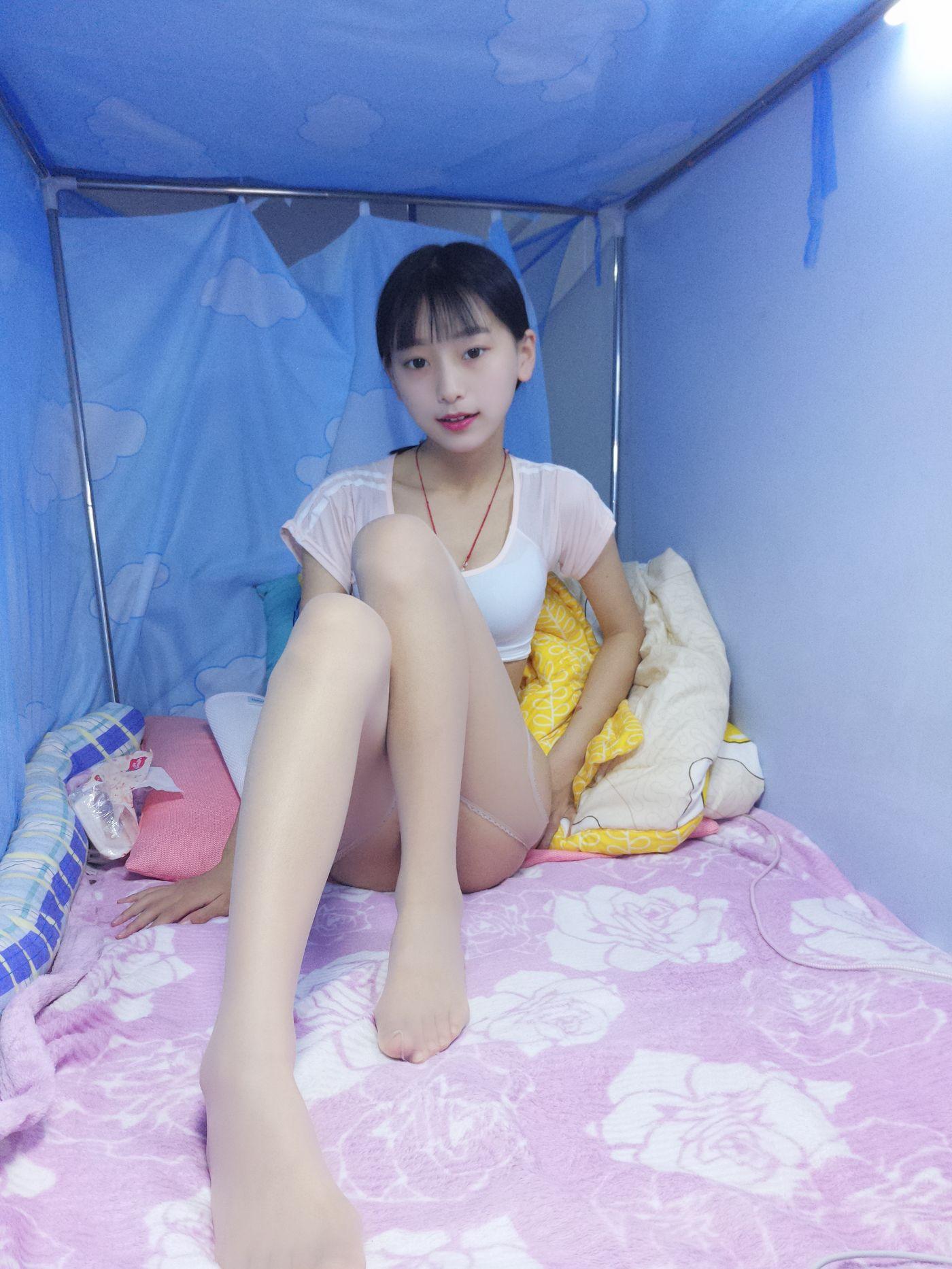 No.2-蓓蓓 – 黑白薄丝袜[108P]插图