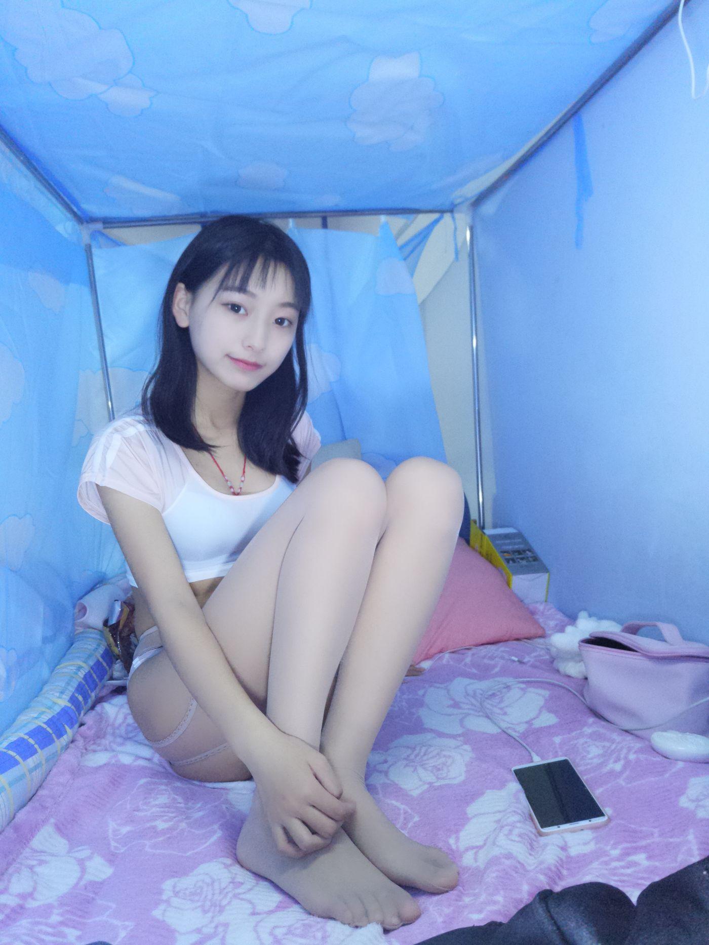 No.2-蓓蓓 – 黑白薄丝袜[108P]插图1