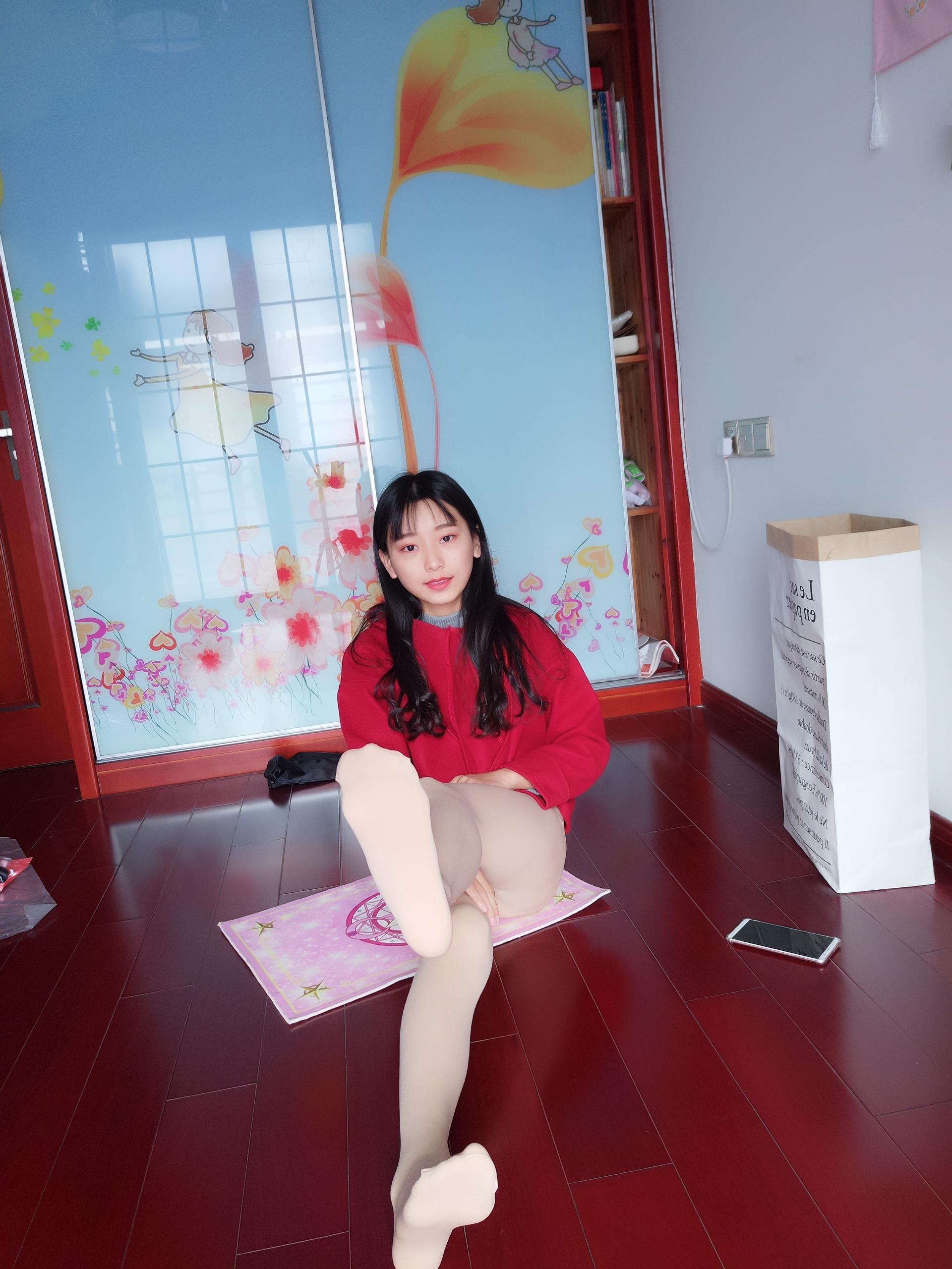 No.3-蓓蓓 – 红袜[1][112P]插图2